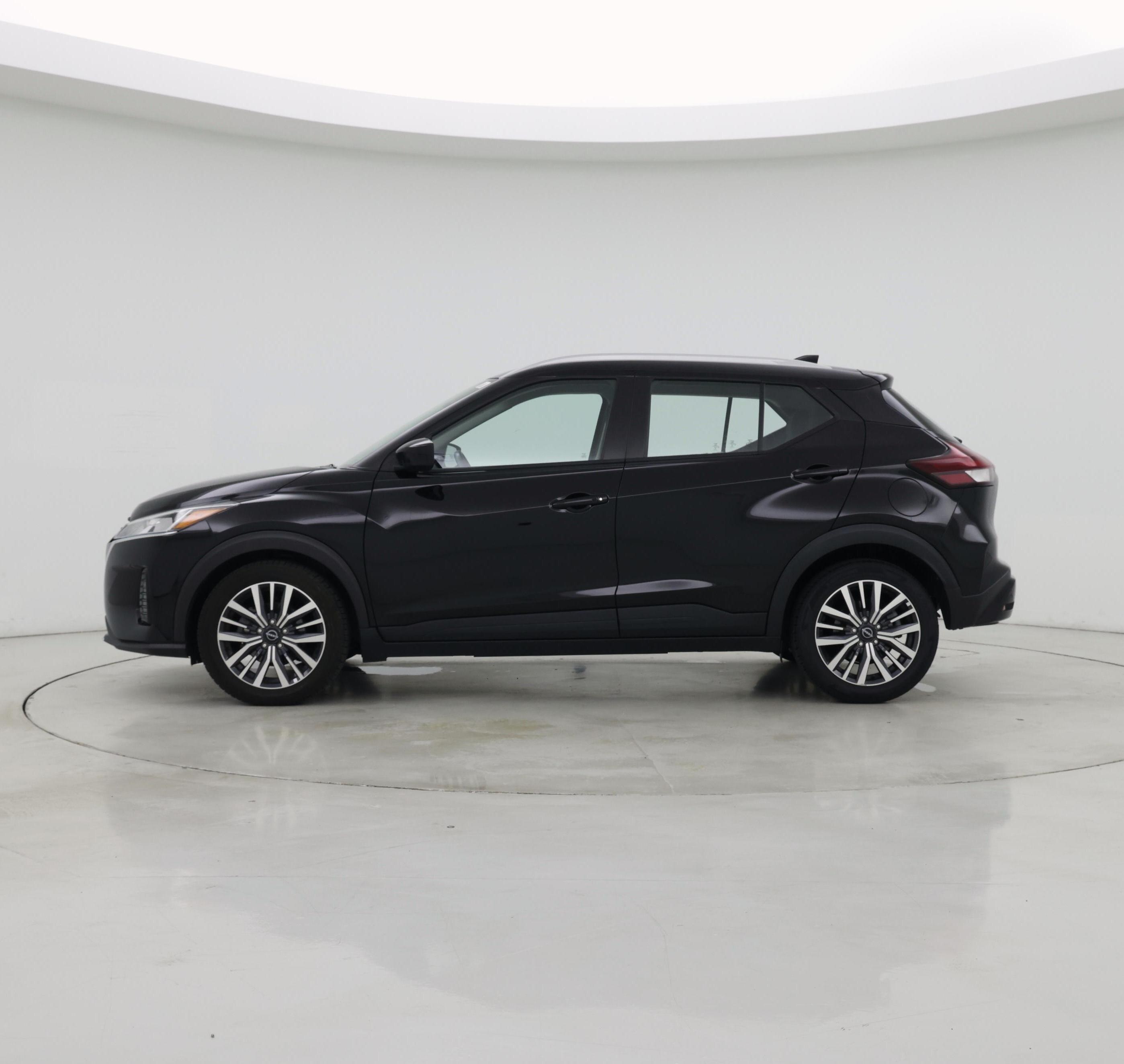 Thumbnail: 2023 Nissan Kicks - 3