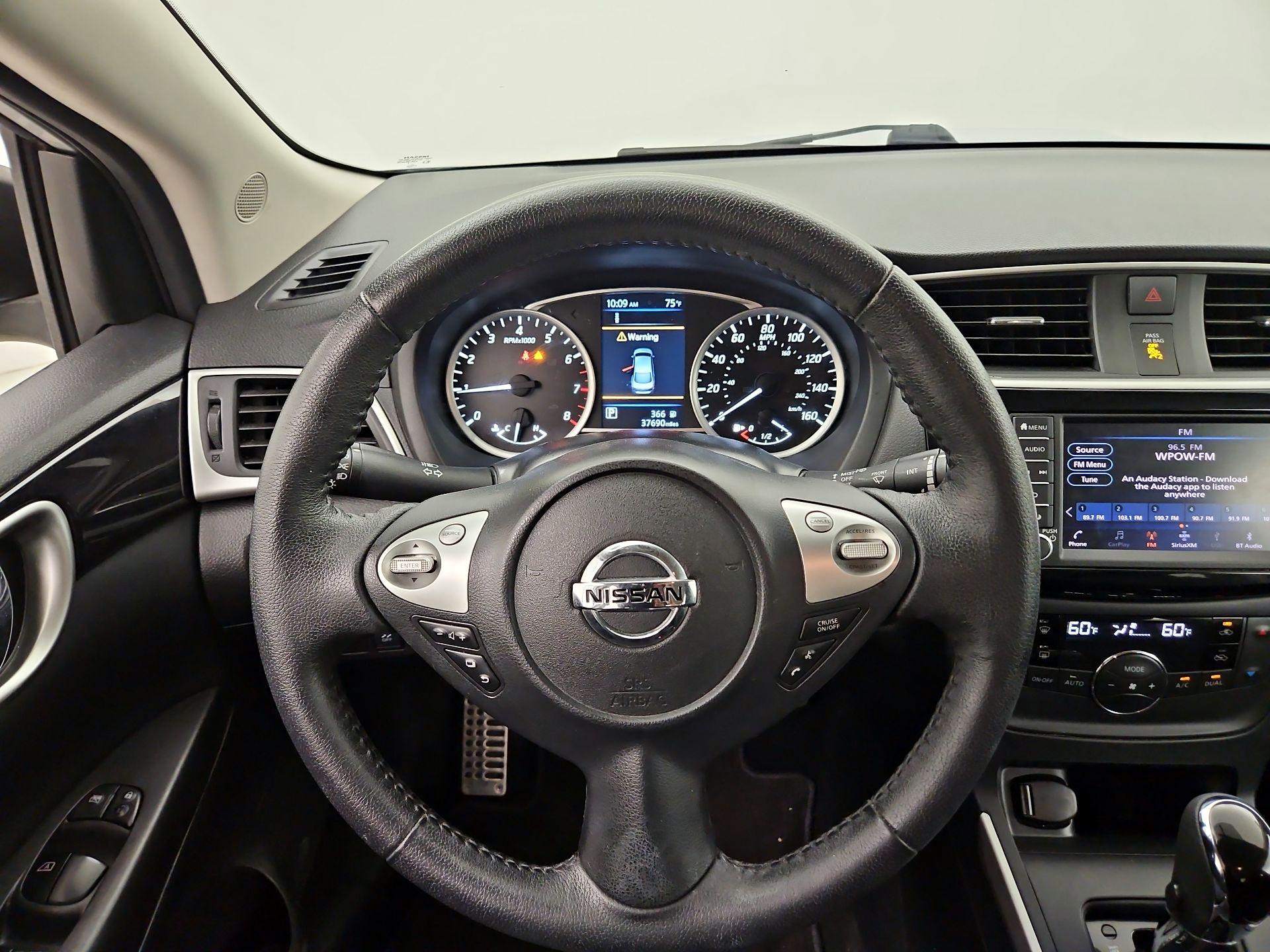 Thumbnail: 2019 Nissan Sentra - 10