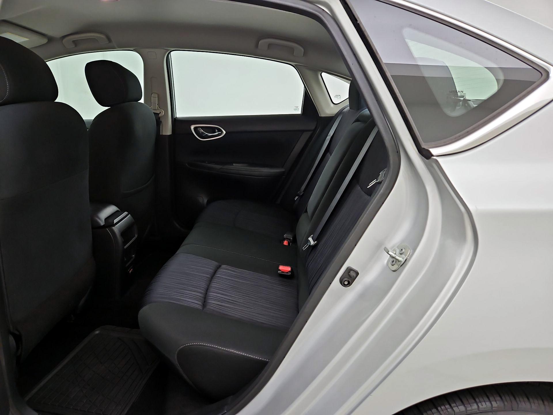 Thumbnail: 2019 Nissan Sentra - 19