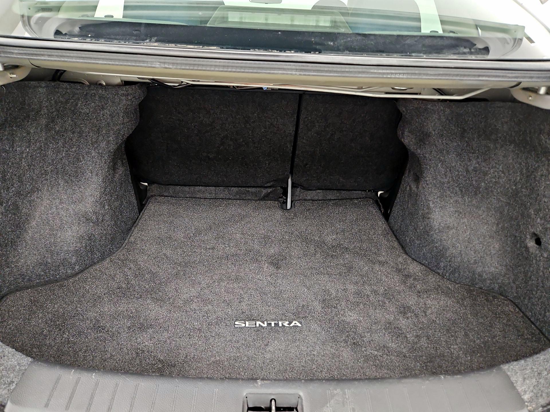 Thumbnail: 2019 Nissan Sentra - 20