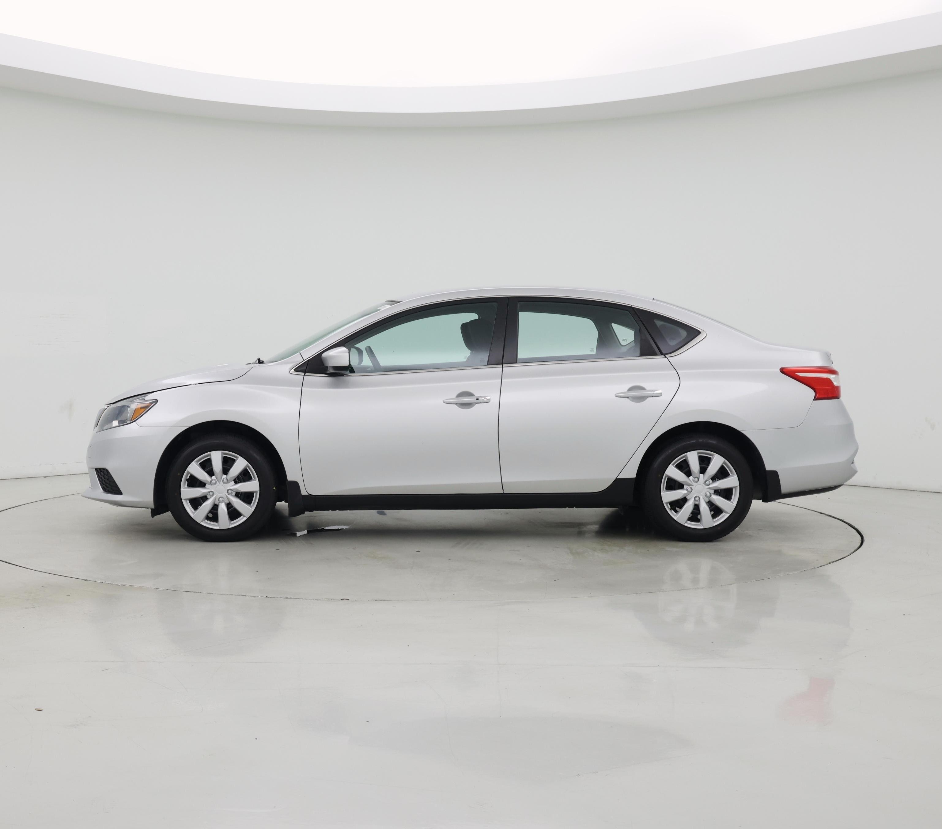 Thumbnail: 2019 Nissan Sentra - 3