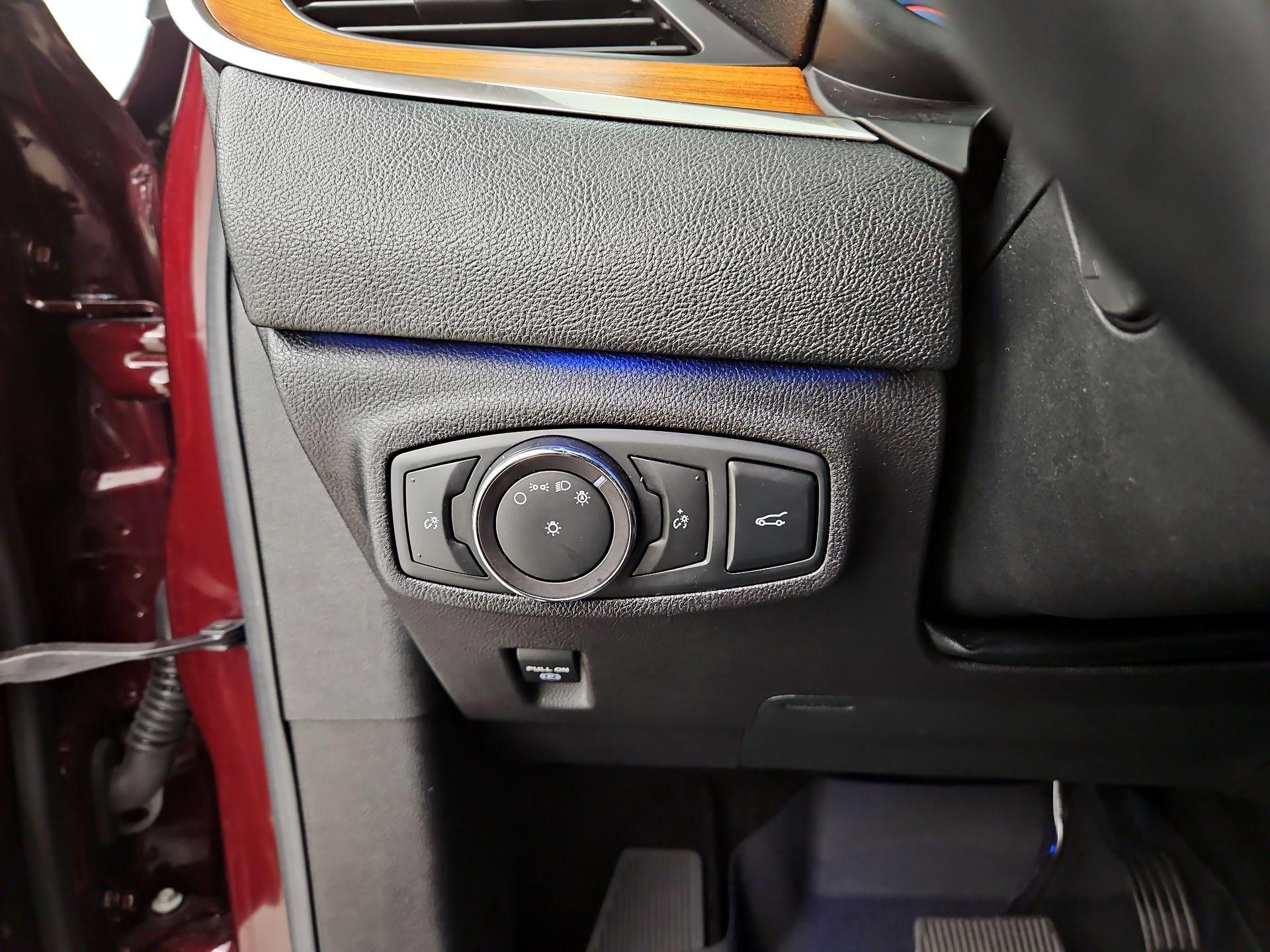 Thumbnail: 2019 Lincoln MKC - 13