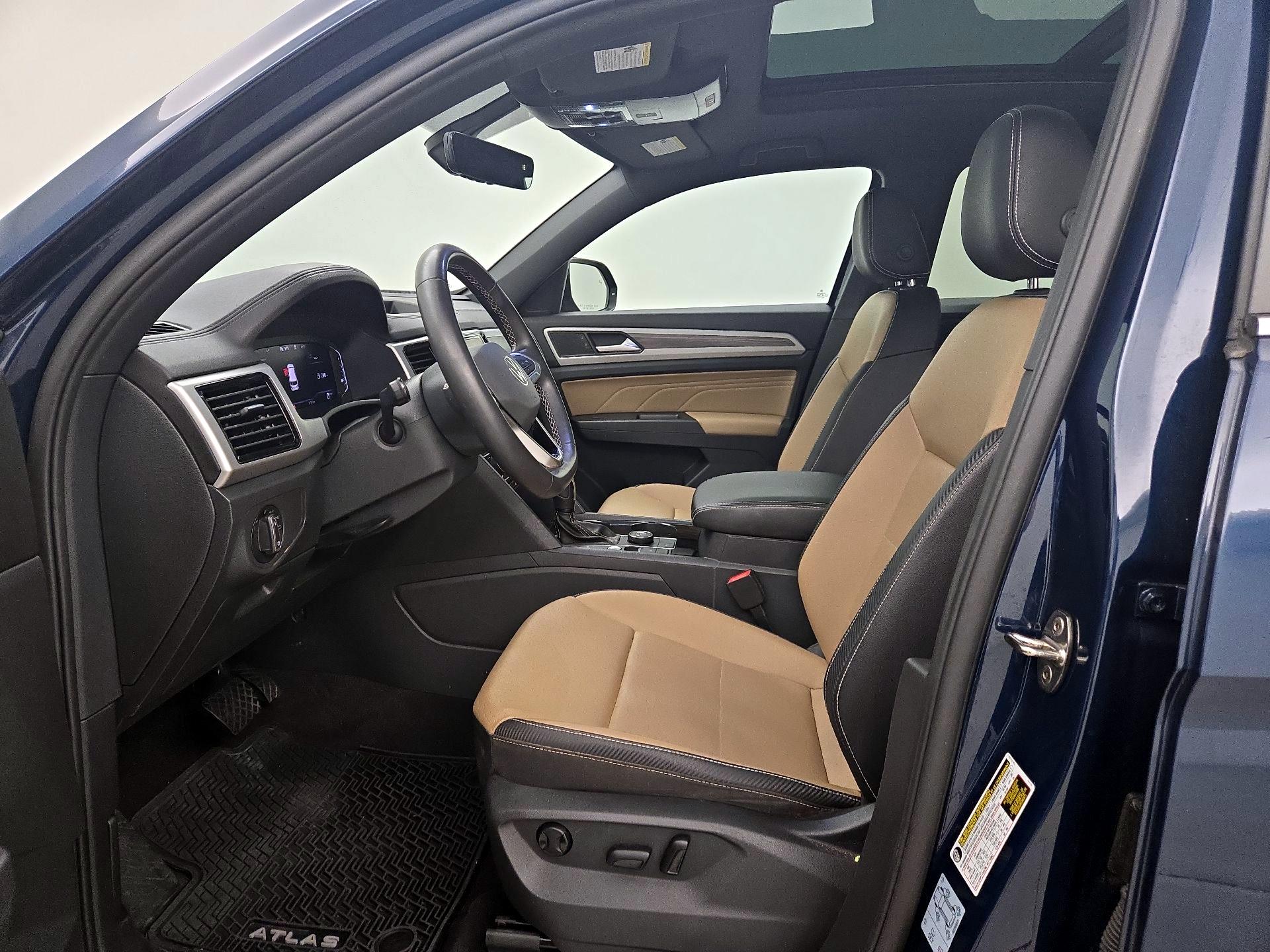 Thumbnail: 2022 Volkswagen Atlas - 11