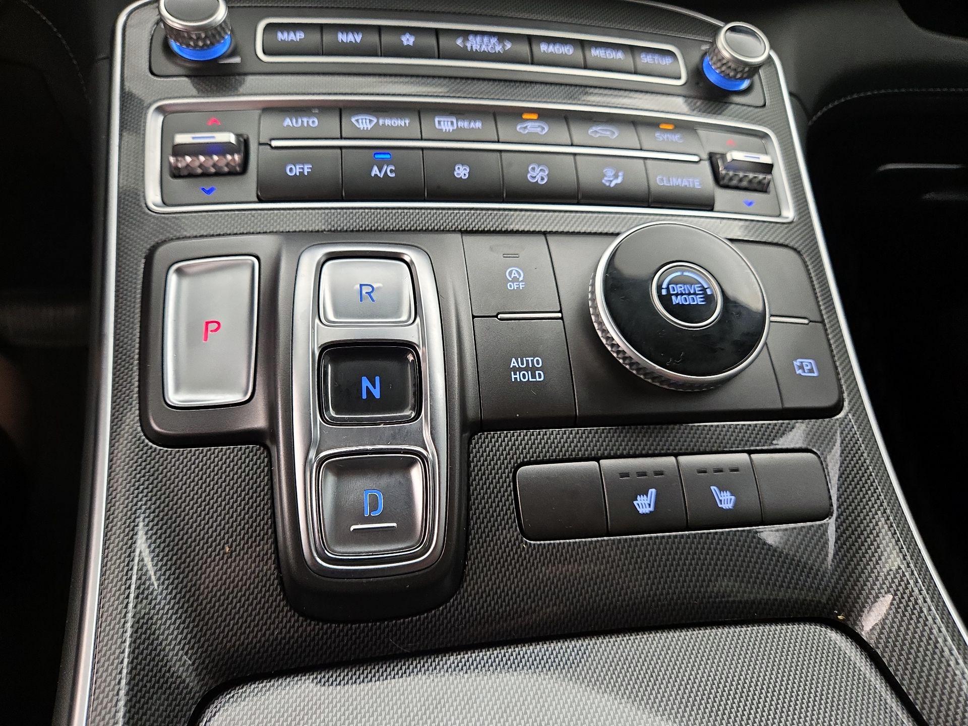 Thumbnail: 2021 Hyundai Santa Fe - 18