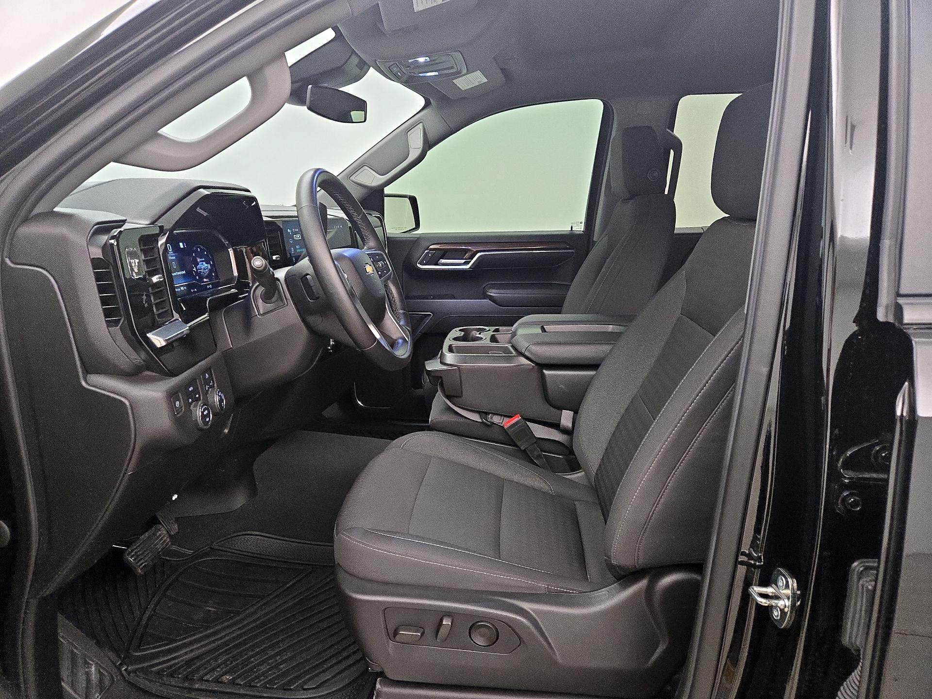 Thumbnail: 2023 Chevrolet Silverado 1500 - 11