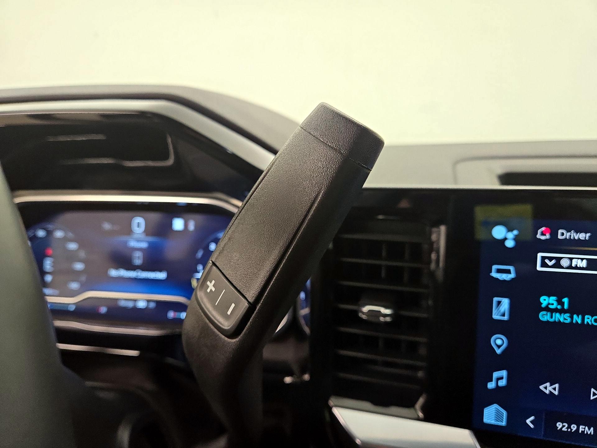 Thumbnail: 2023 Chevrolet Silverado 1500 - 17