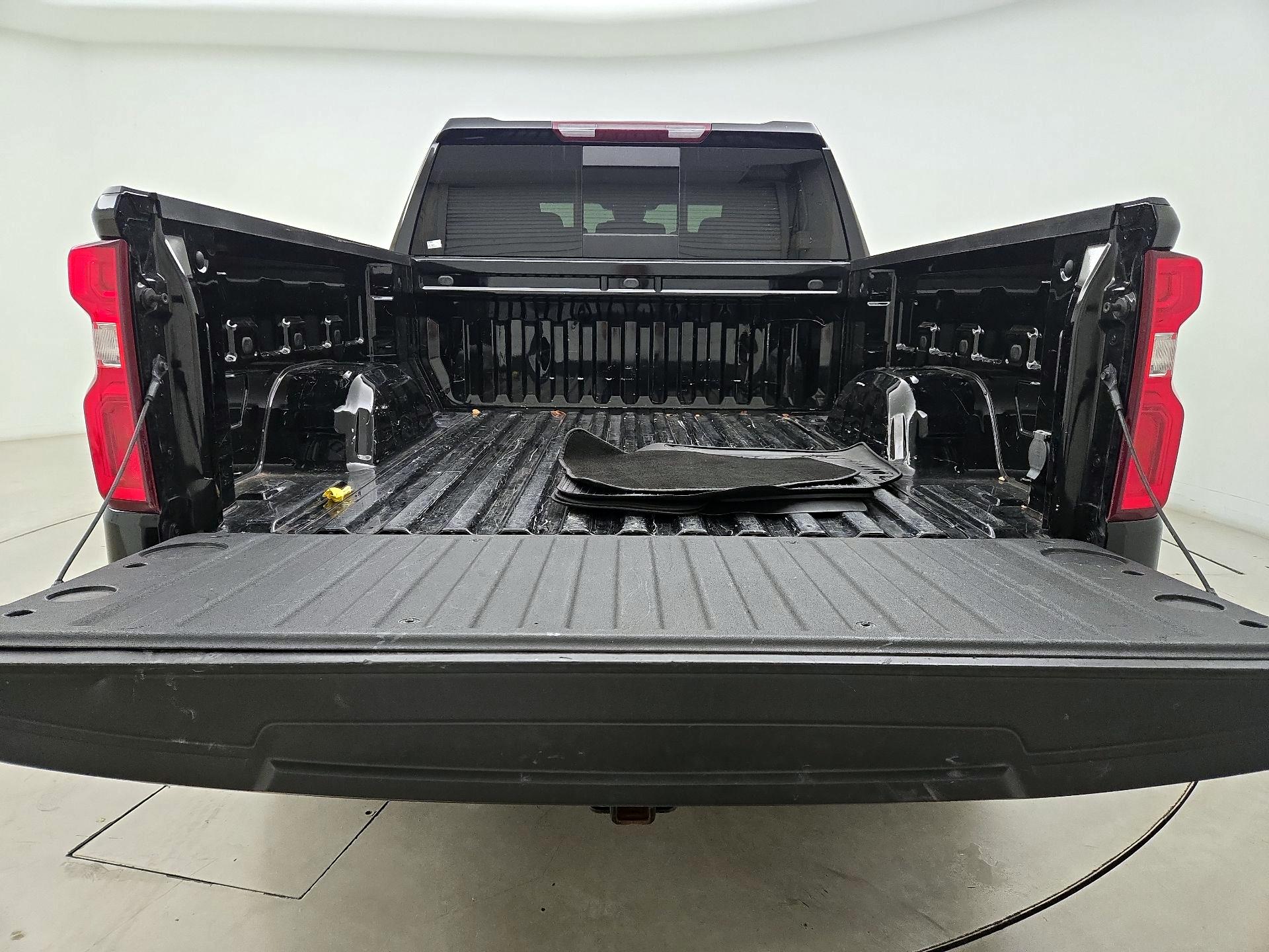 Thumbnail: 2022 Chevrolet Silverado 1500 - 20