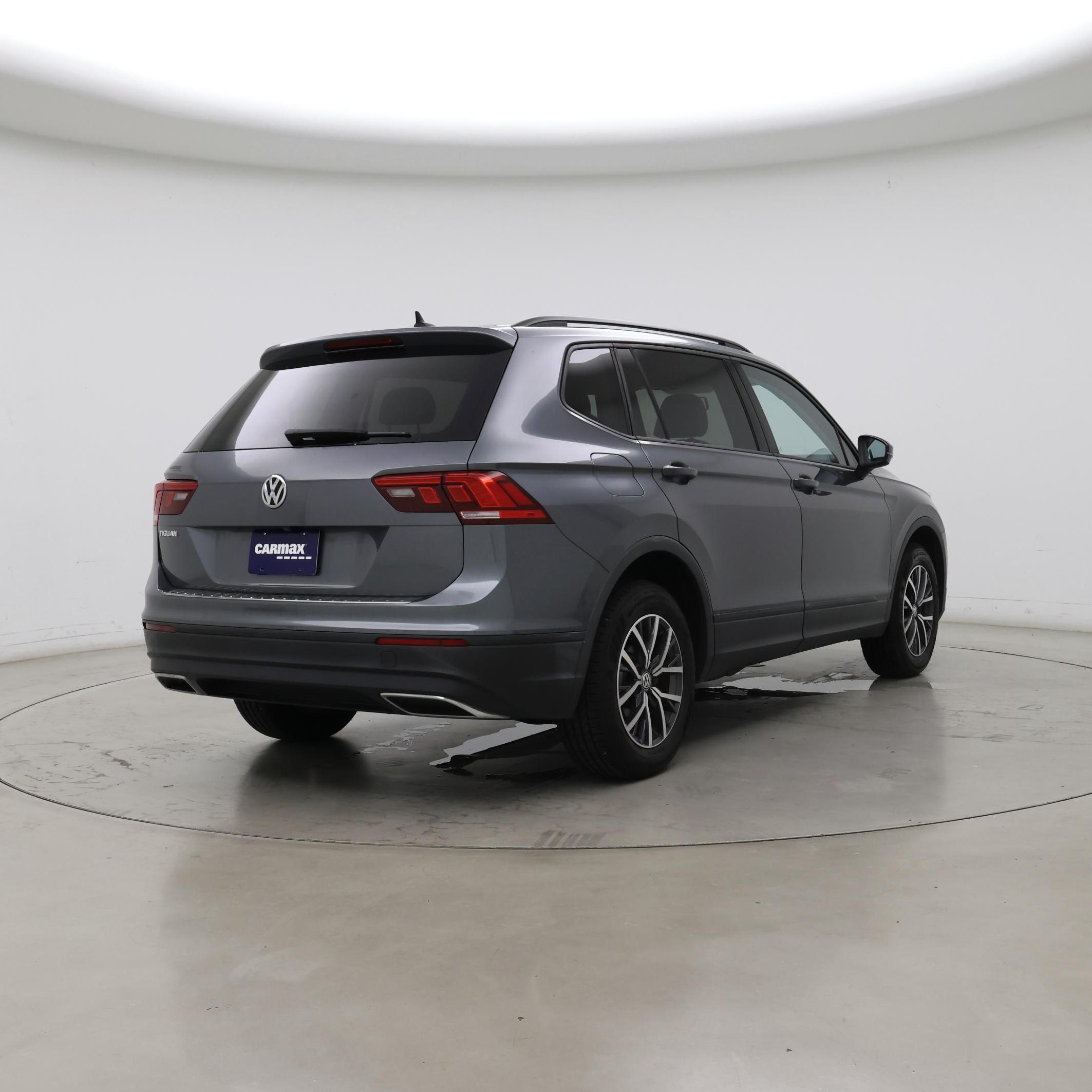 Thumbnail: 2021 Volkswagen Tiguan - 8