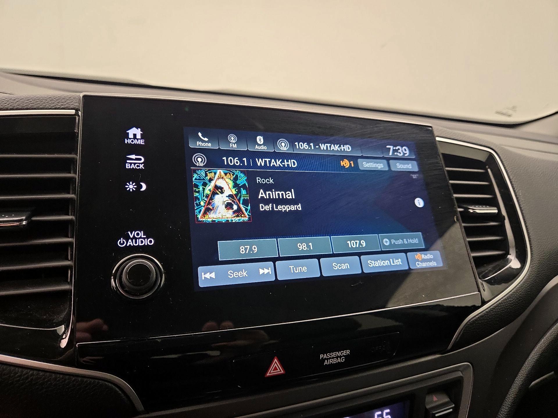 Thumbnail: 2020 Honda Pilot - 15