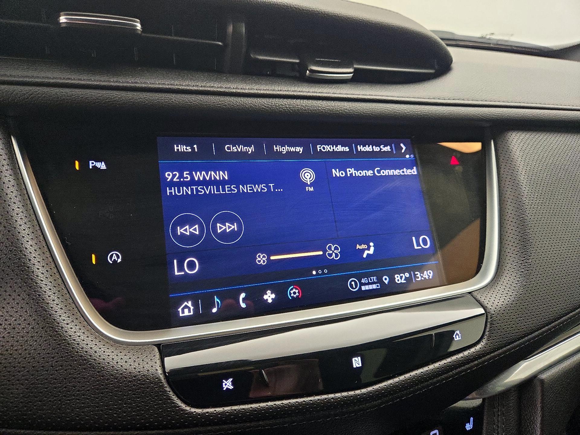 Thumbnail: 2021 Cadillac XT5 - 15