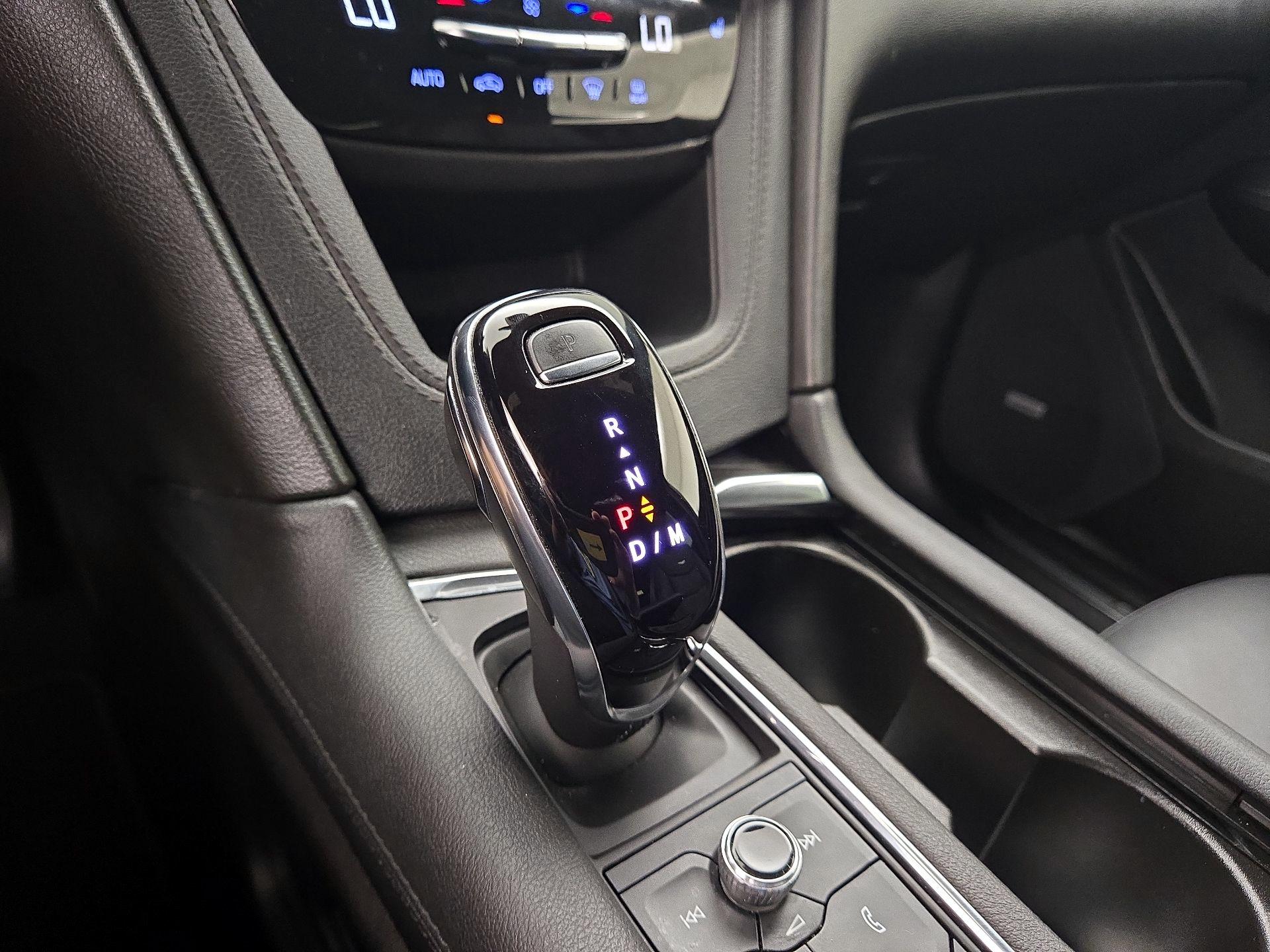 Thumbnail: 2021 Cadillac XT5 - 17