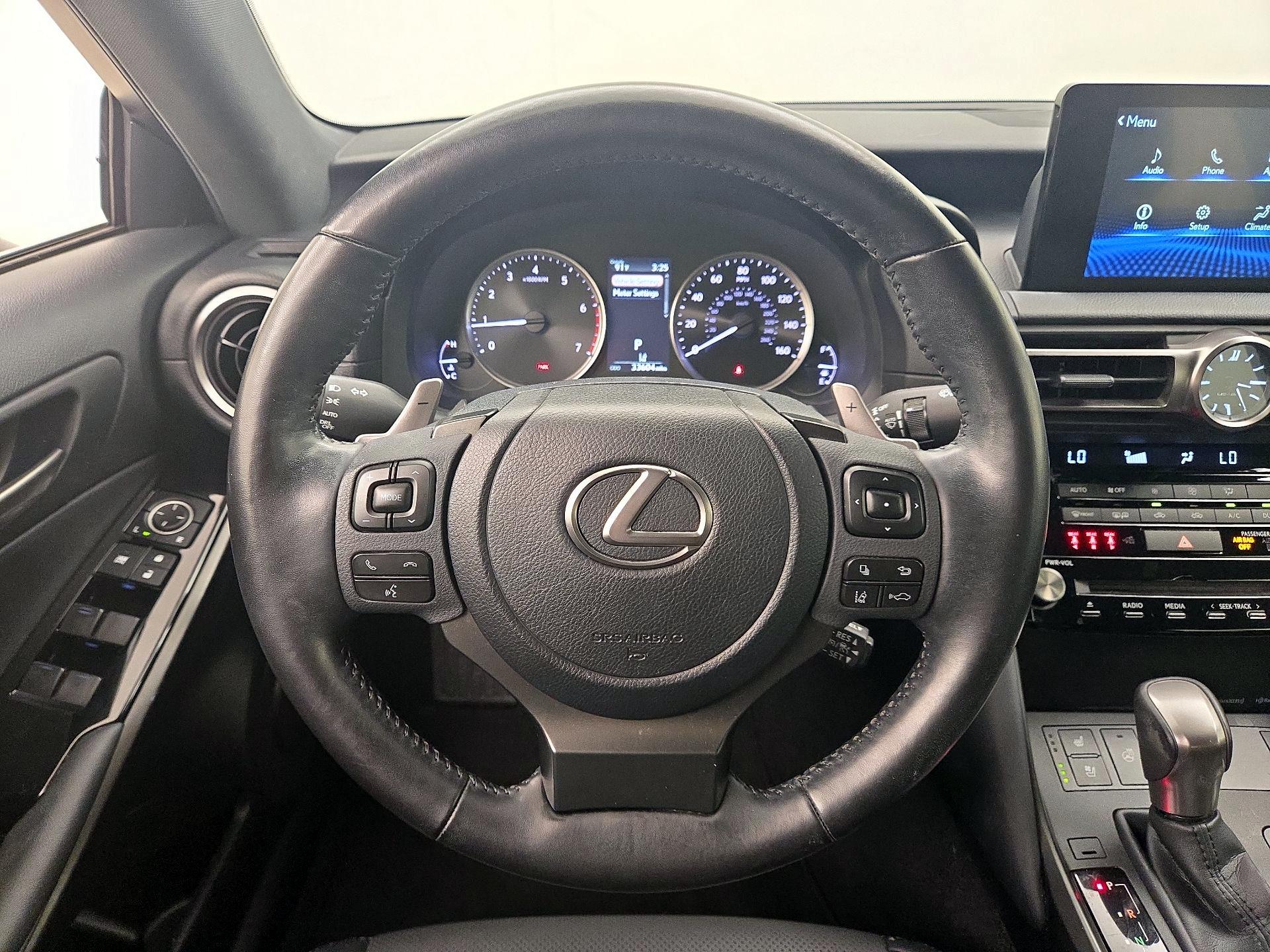 Thumbnail: 2021 Lexus IS - 10