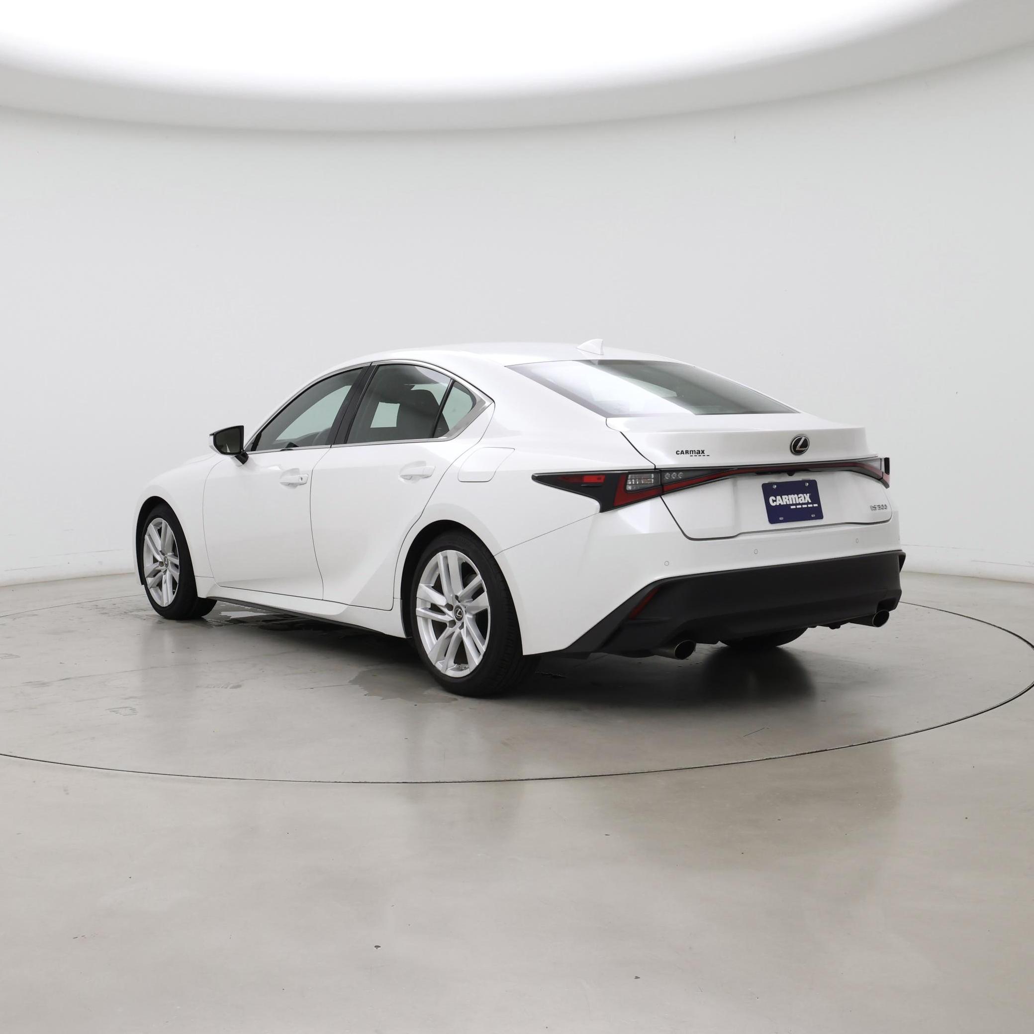Thumbnail: 2021 Lexus IS - 2