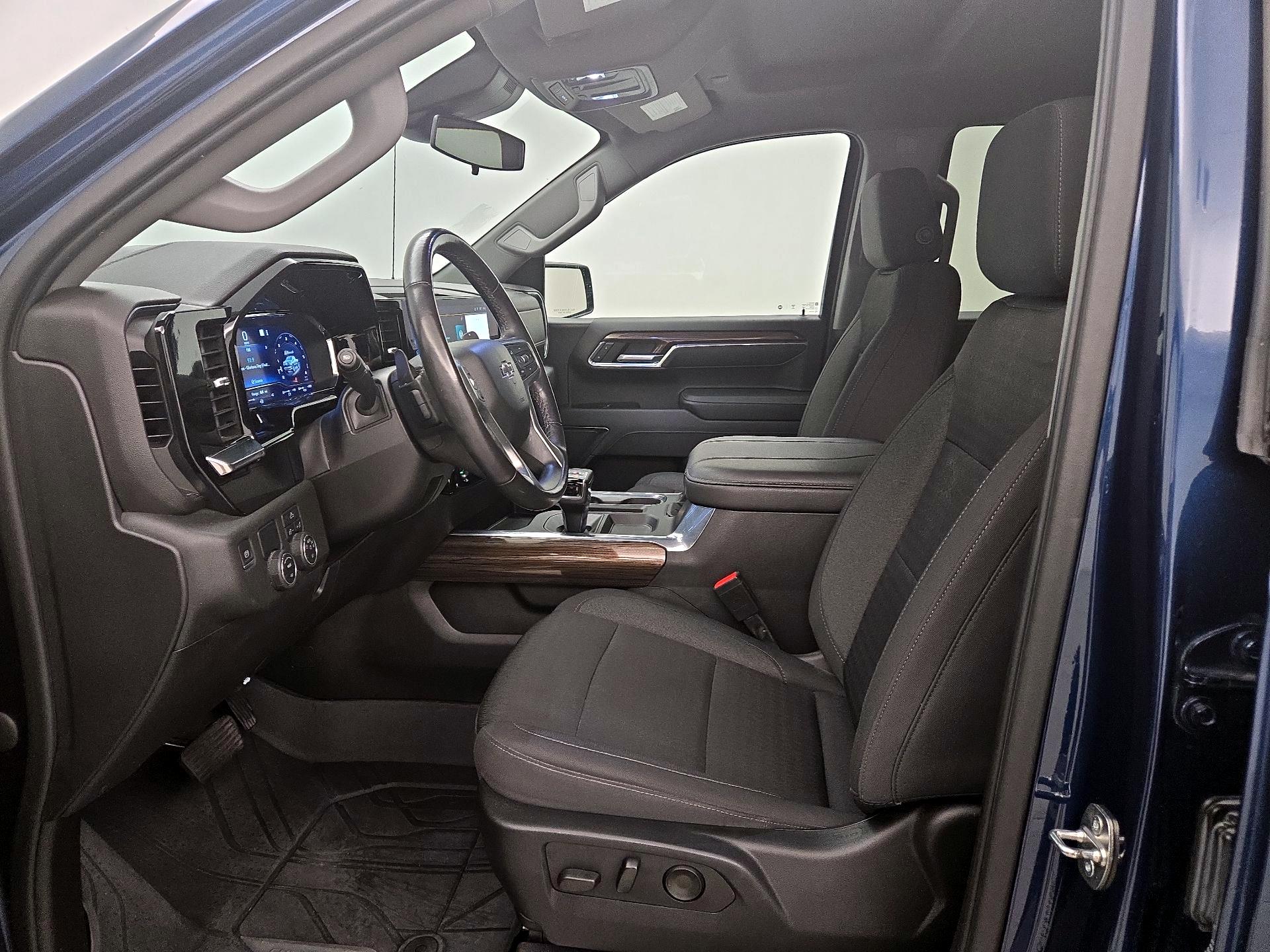 Thumbnail: 2023 Chevrolet Silverado 1500 - 11