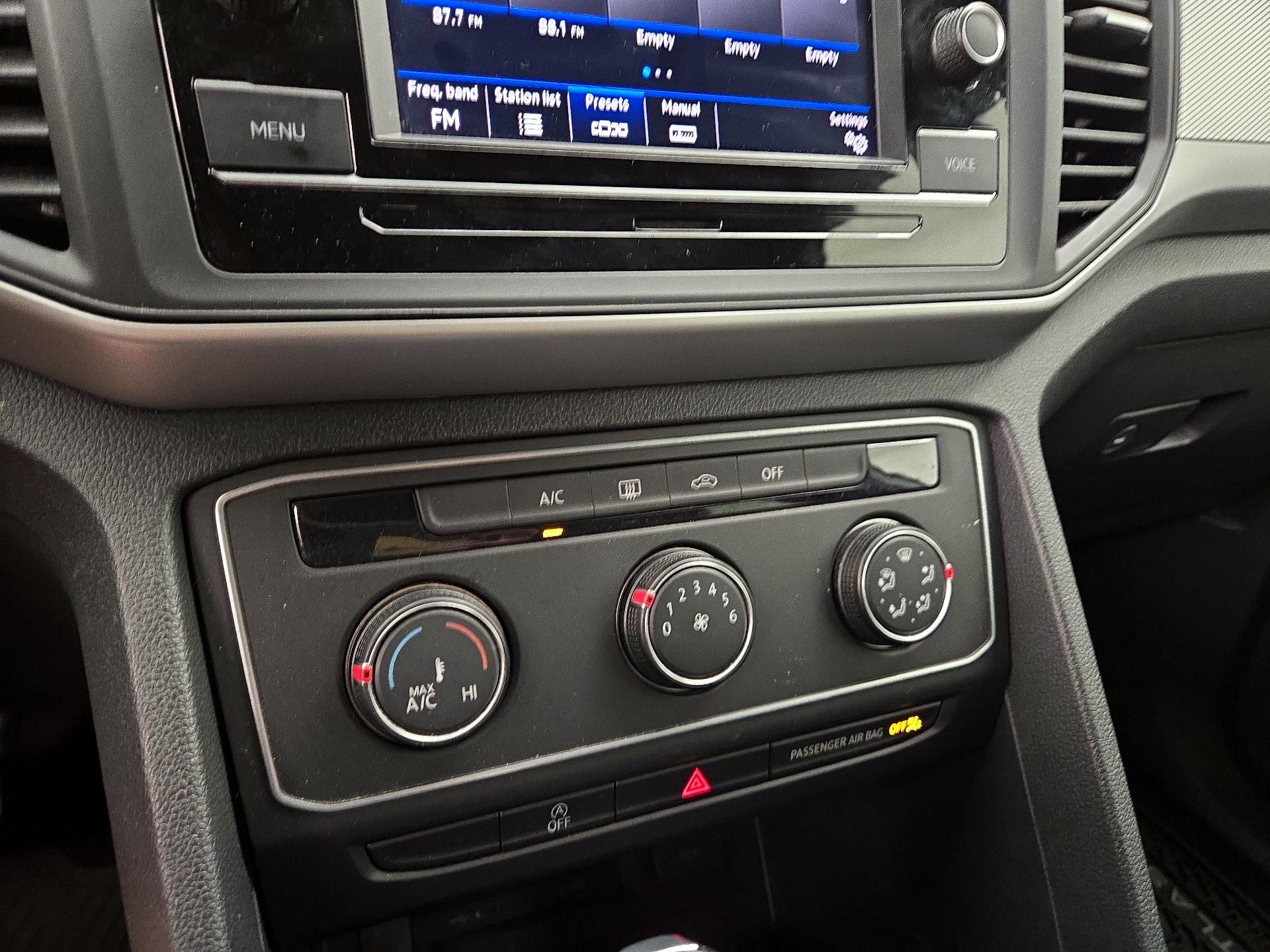 Thumbnail: 2021 Volkswagen Atlas - 16