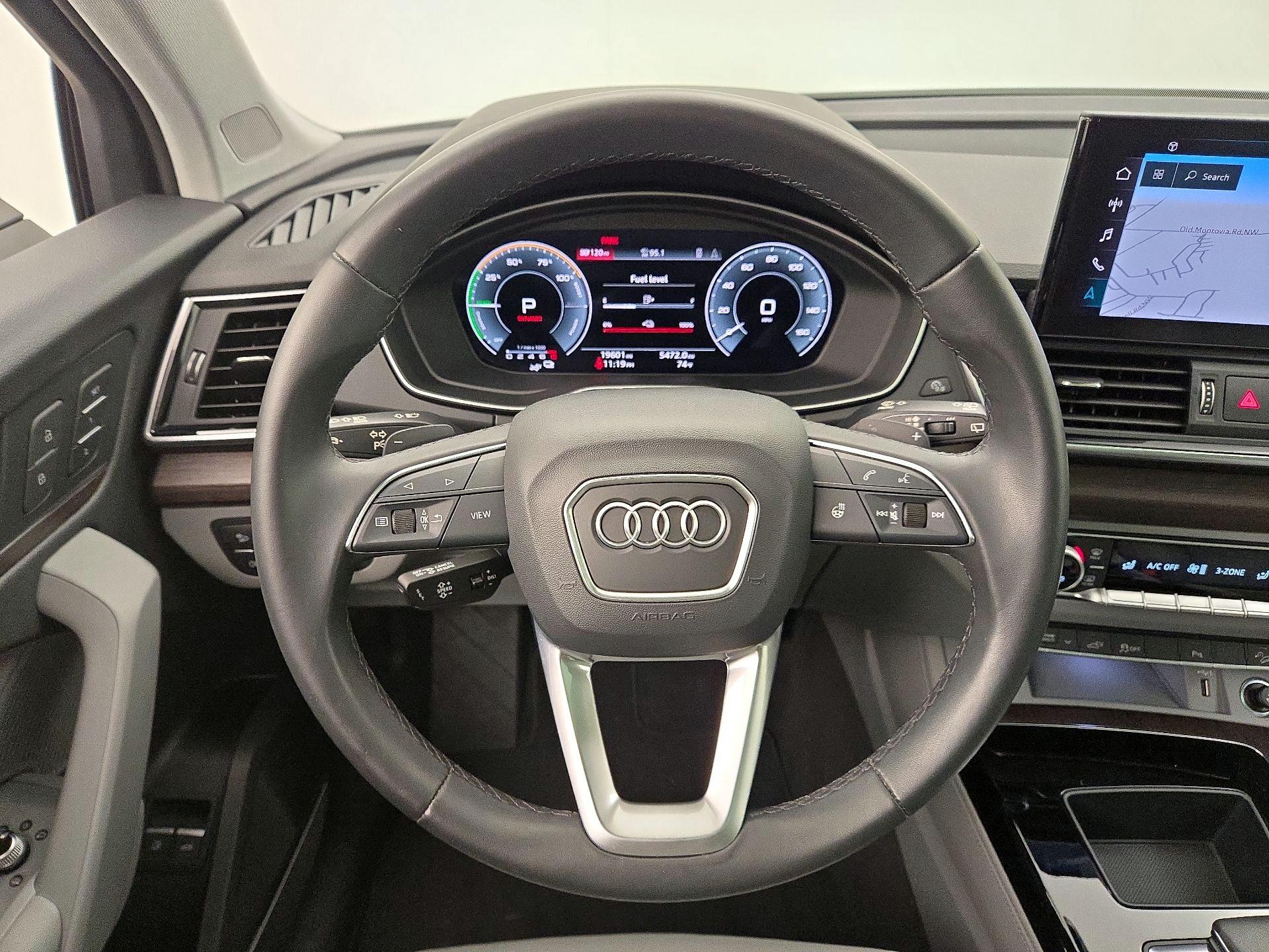 Thumbnail: 2023 Audi Q5 - 10