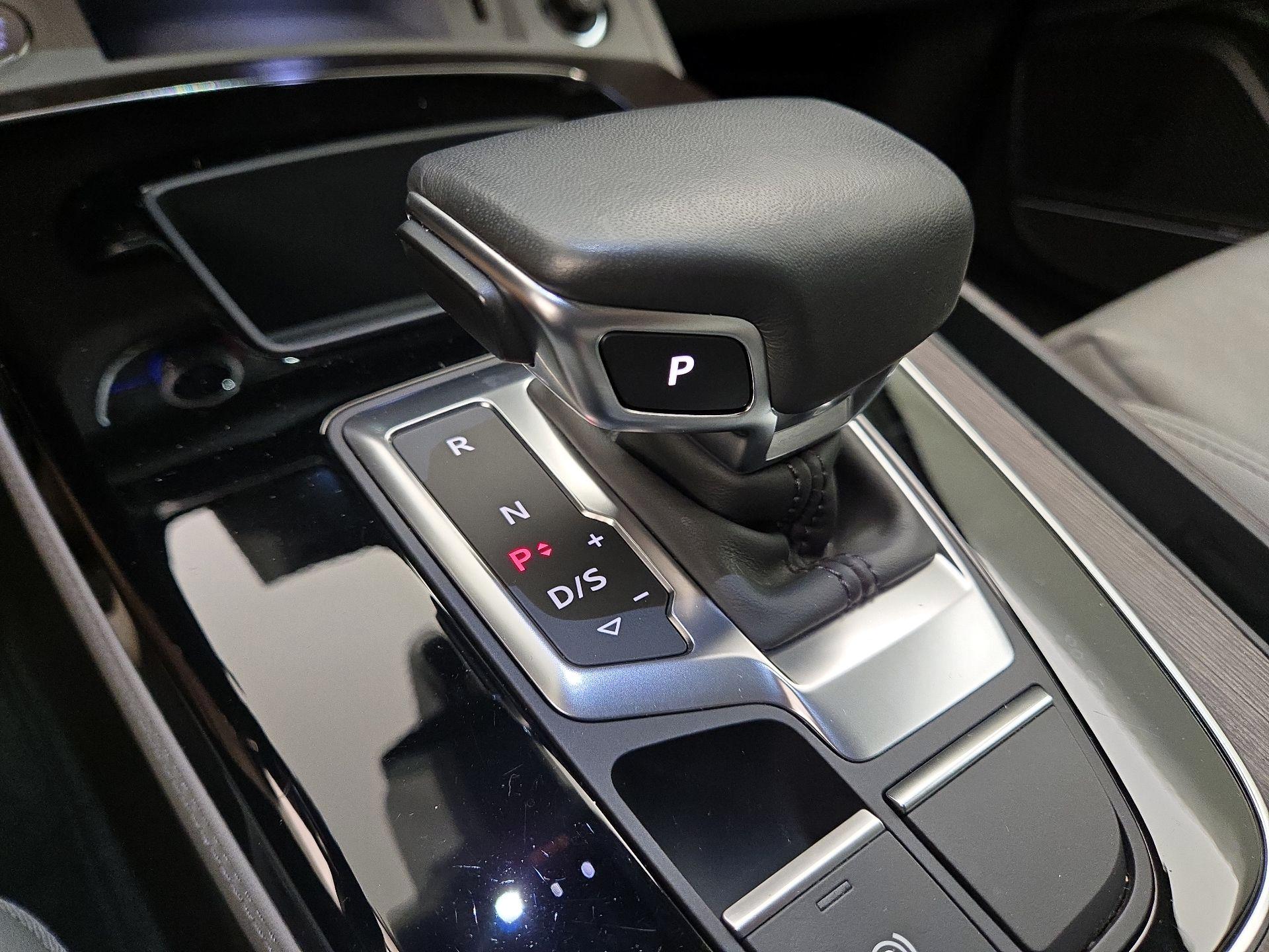 Thumbnail: 2023 Audi Q5 - 18