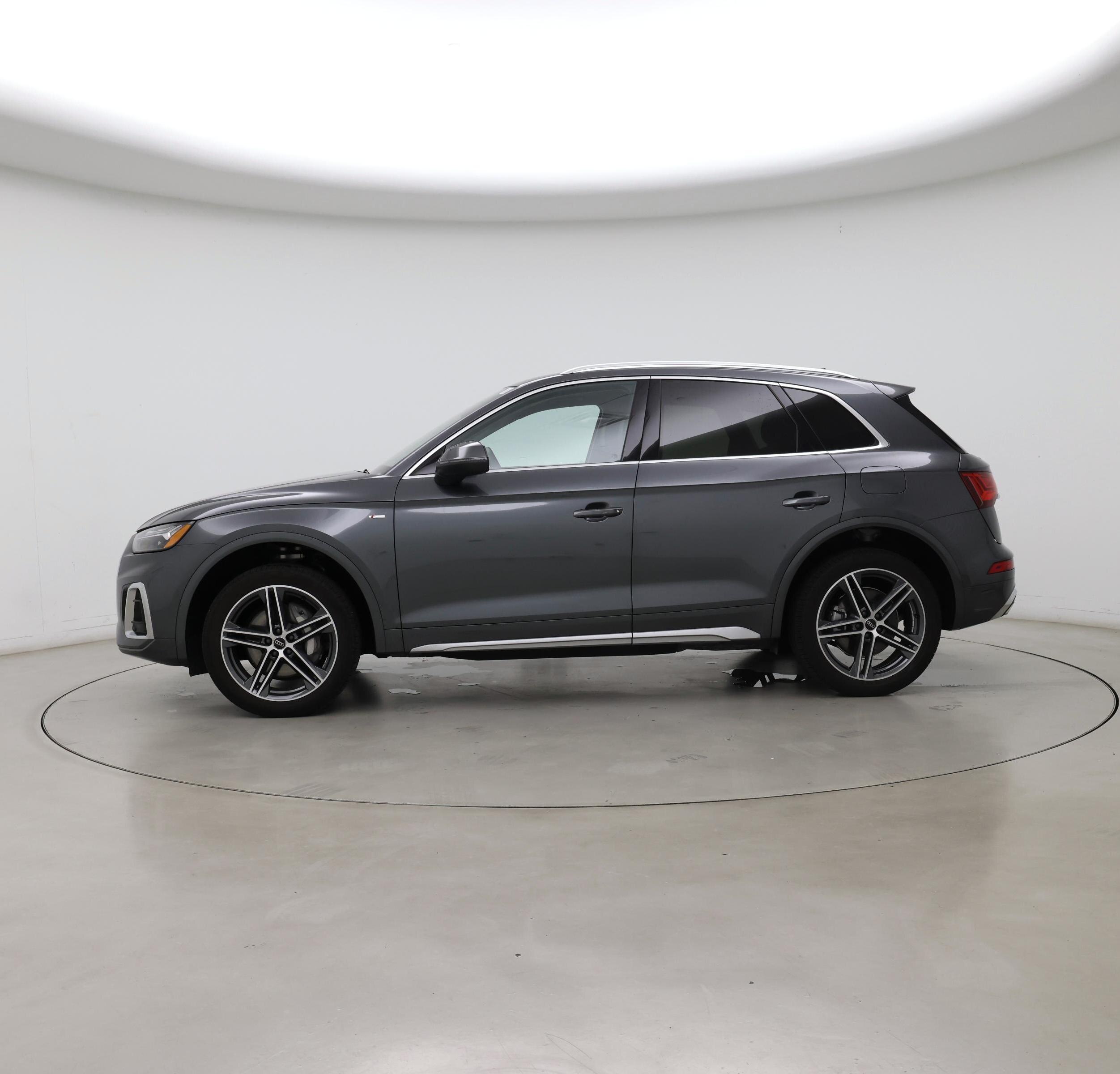 Thumbnail: 2023 Audi Q5 - 3