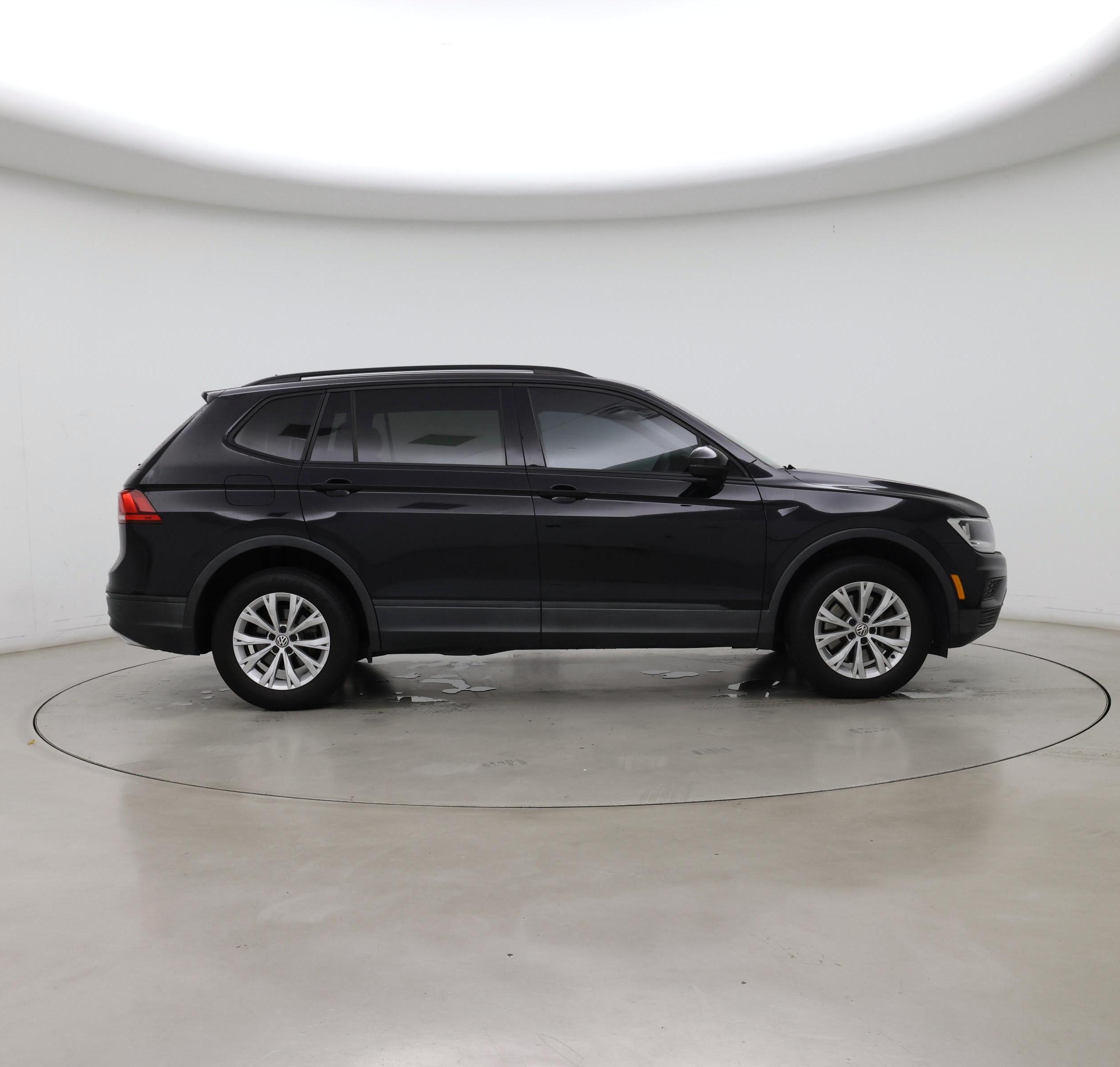 Thumbnail: 2020 Volkswagen Tiguan - 7