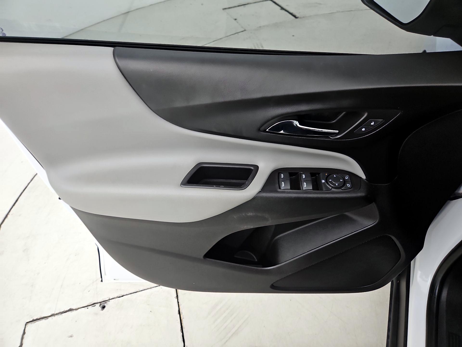 Thumbnail: 2019 Chevrolet Equinox - 10
