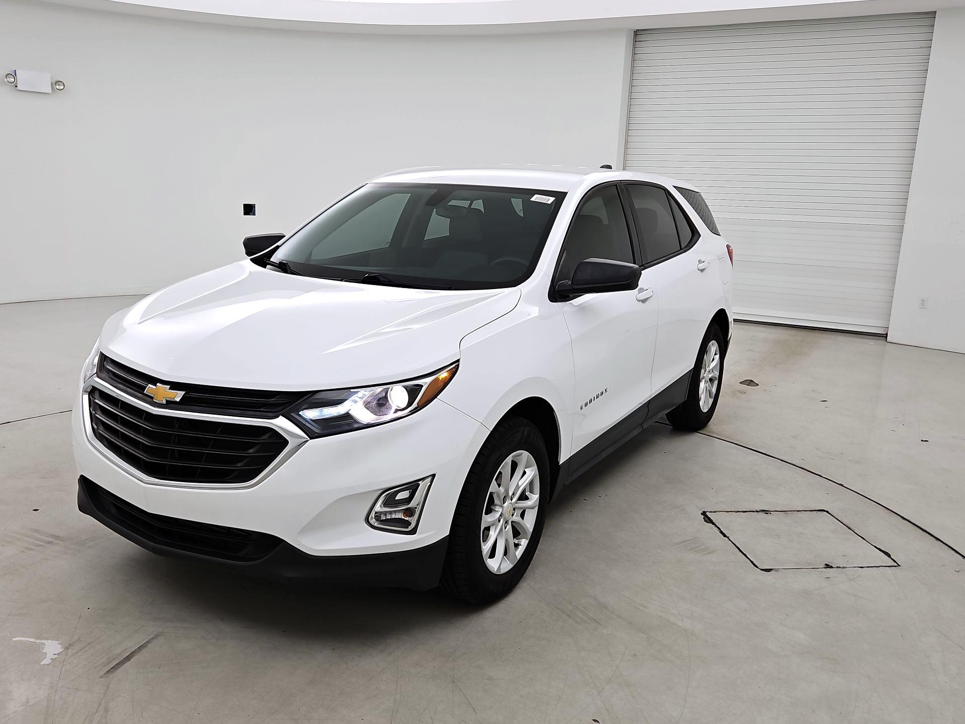 Thumbnail: 2019 Chevrolet Equinox - 3