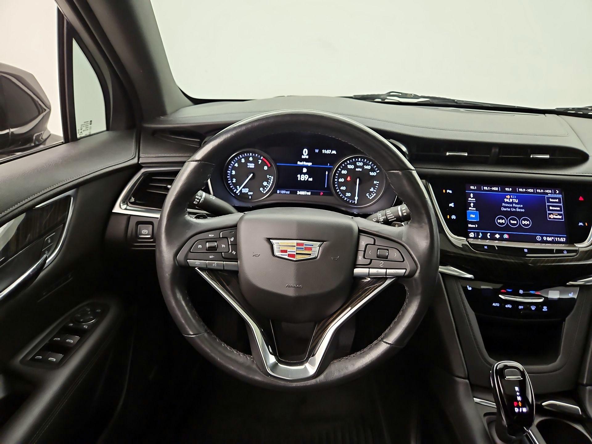 Thumbnail: 2020 Cadillac XT6 - 10