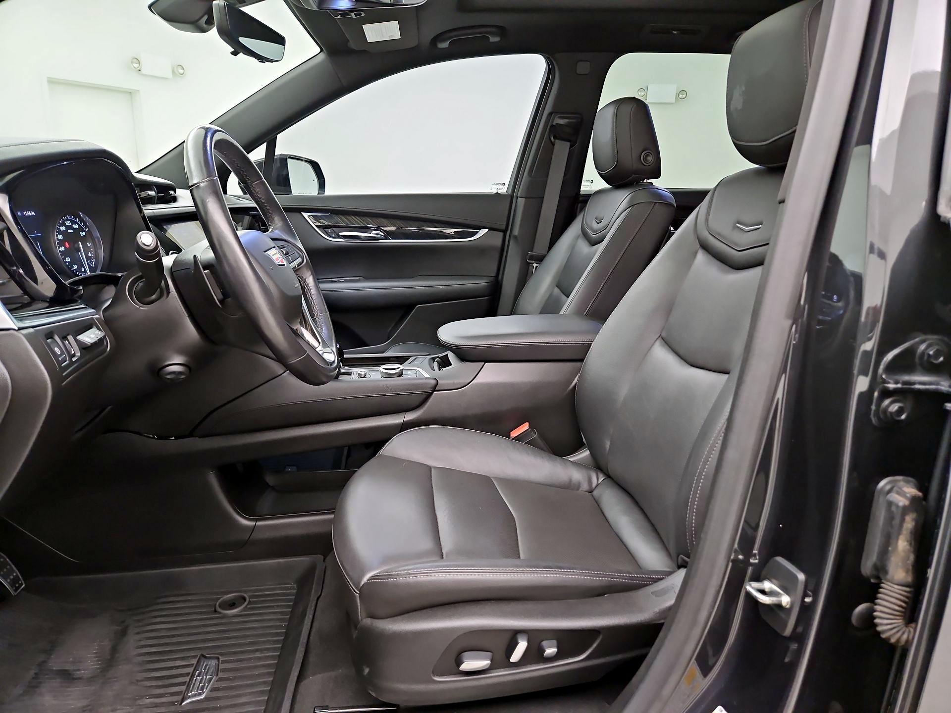 Thumbnail: 2020 Cadillac XT6 - 11
