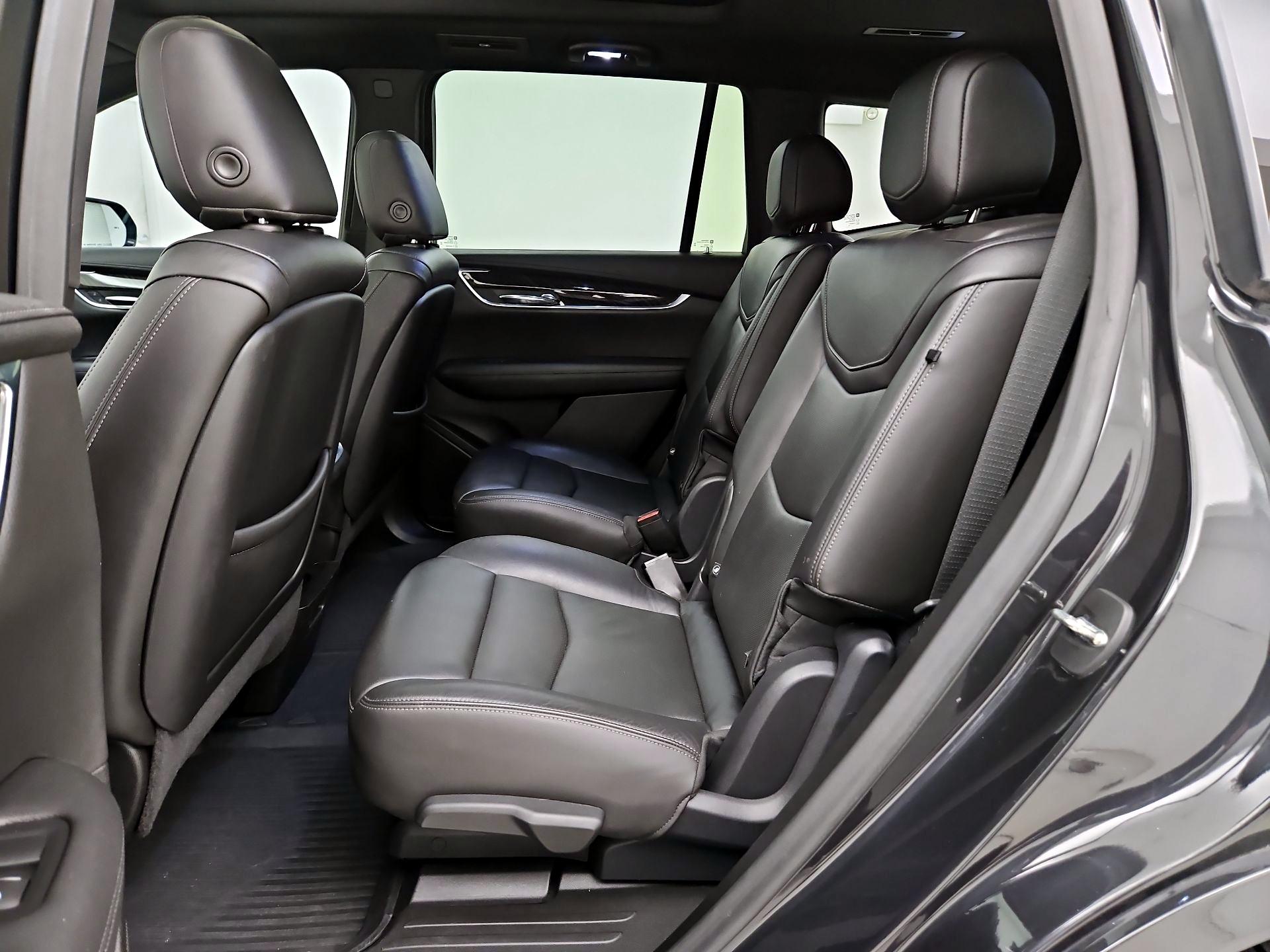 Thumbnail: 2020 Cadillac XT6 - 20