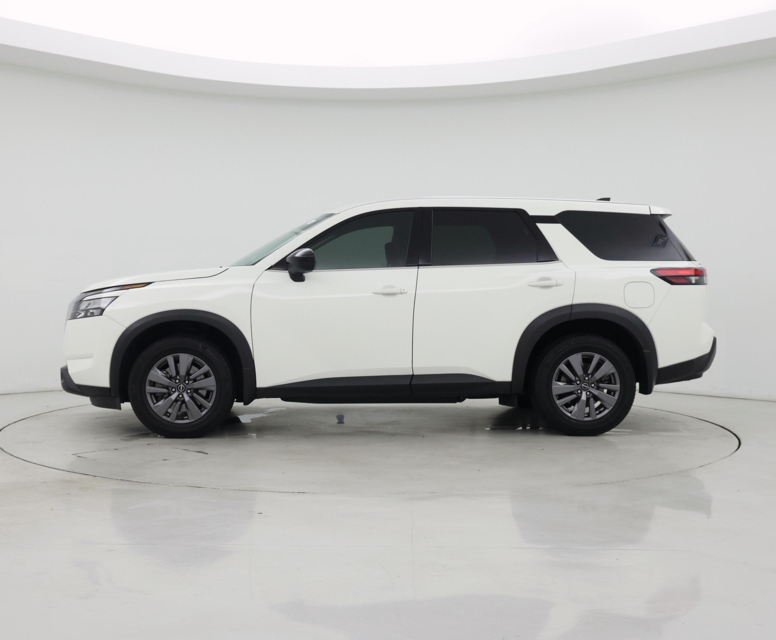 Thumbnail: 2023 Nissan Pathfinder - 3
