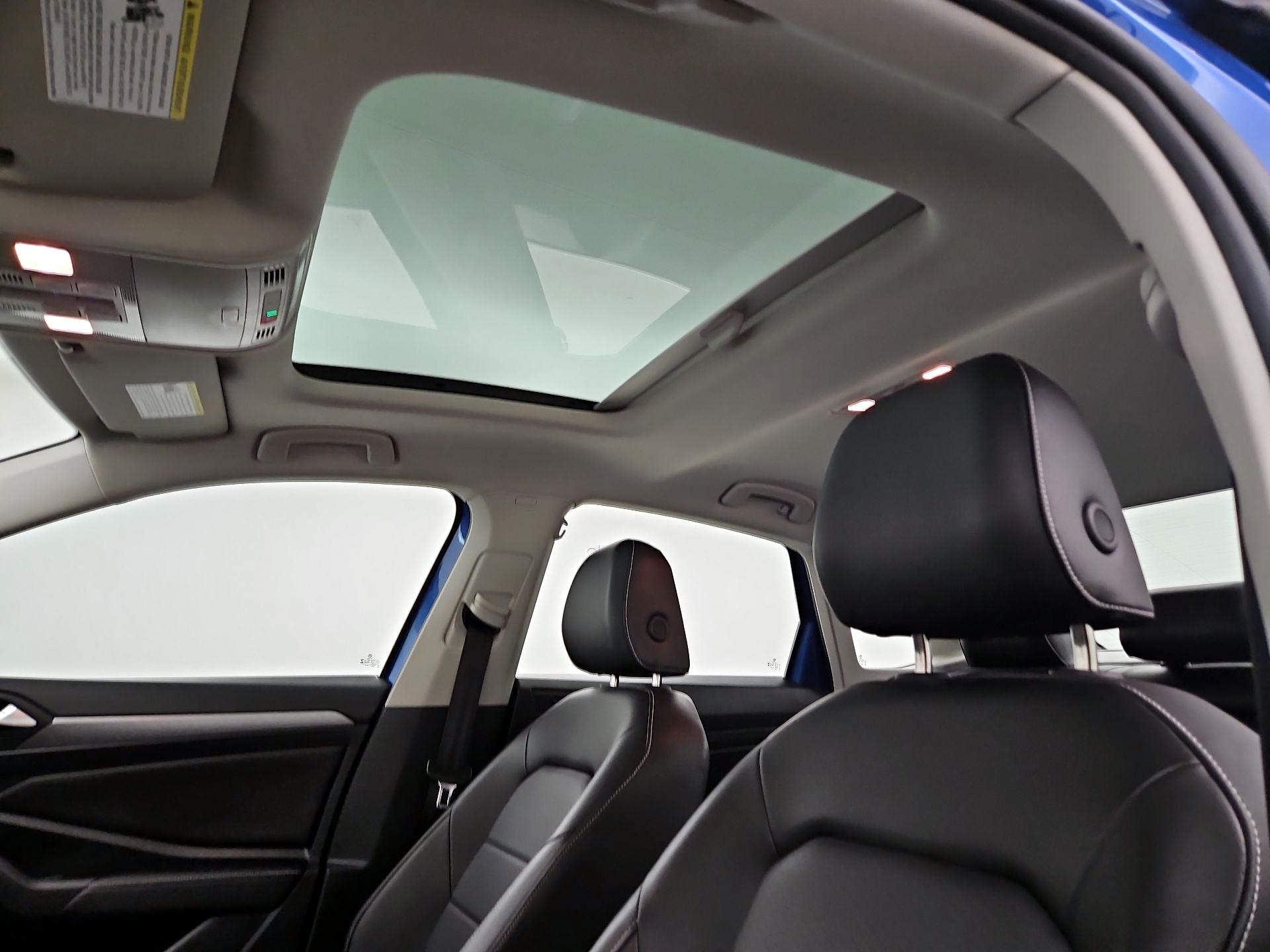 Thumbnail: 2023 Volkswagen Jetta - 19