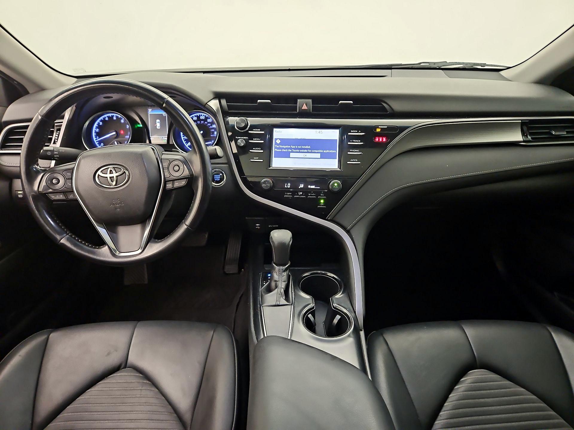 Thumbnail: 2019 Toyota Camry - 9