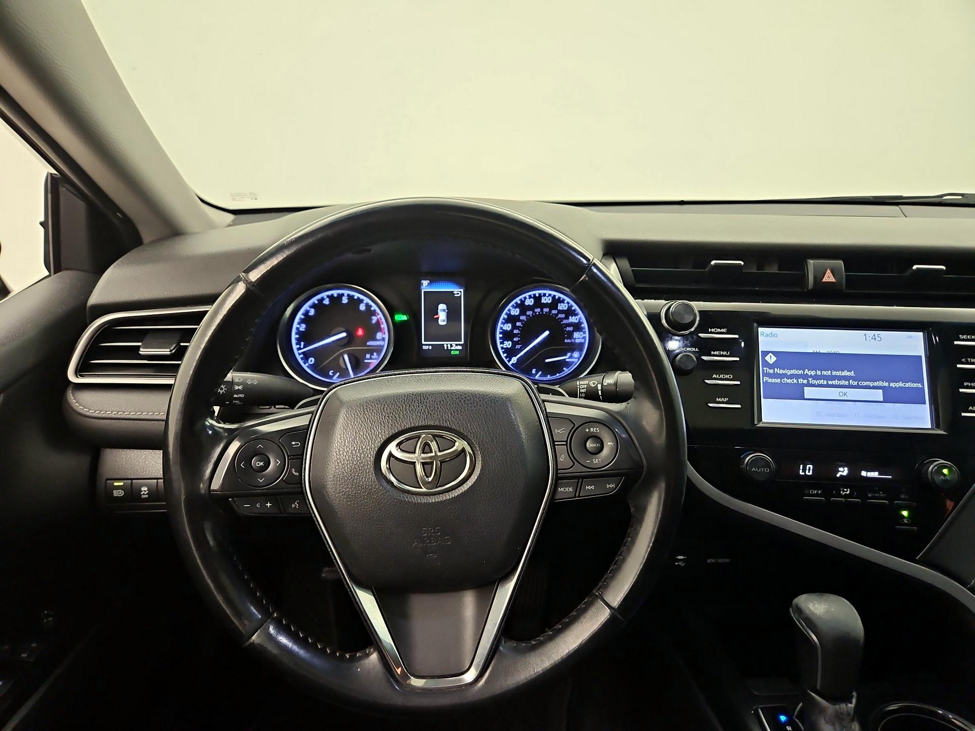 Thumbnail: 2019 Toyota Camry - 10