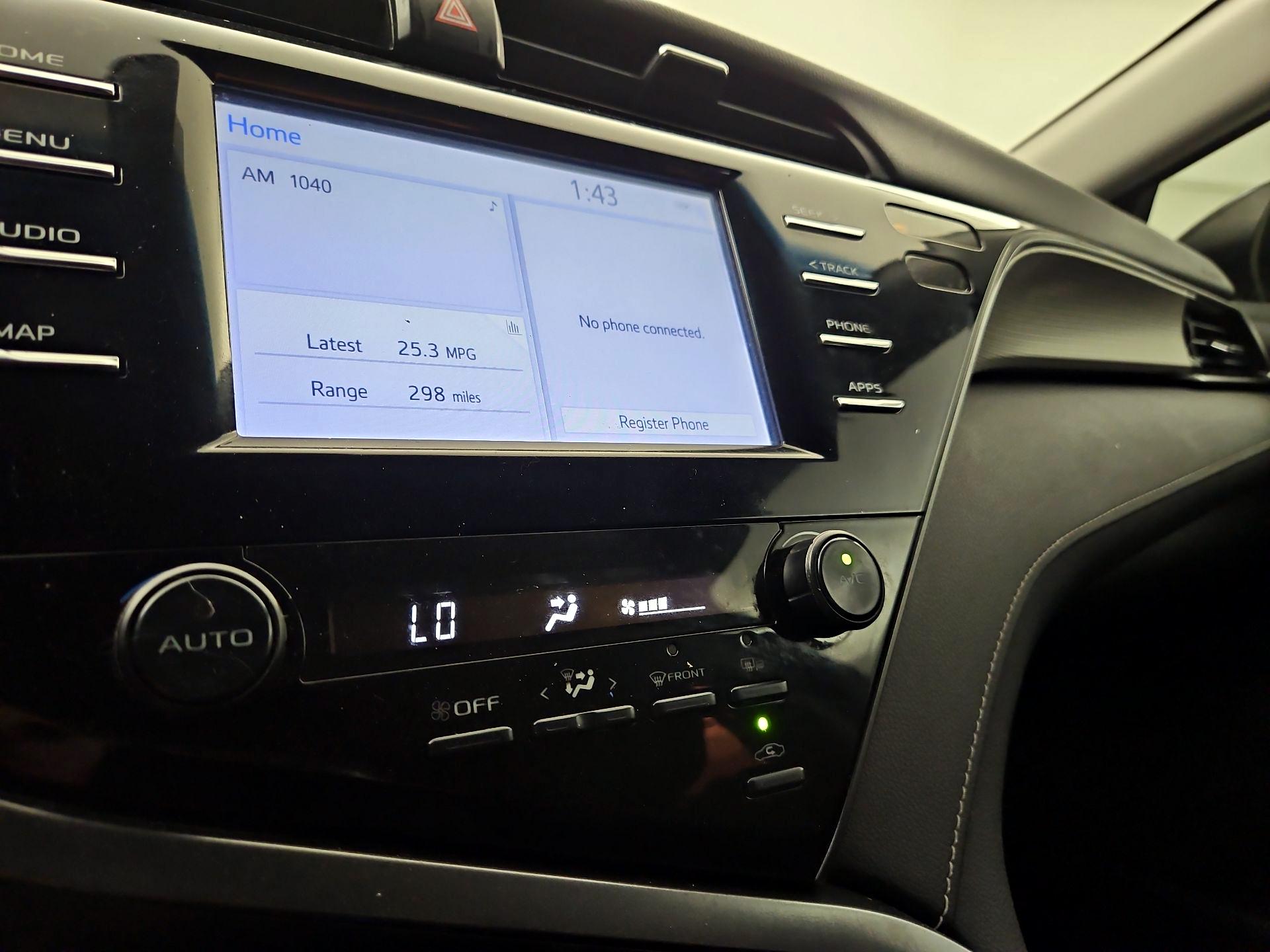 Thumbnail: 2019 Toyota Camry - 16