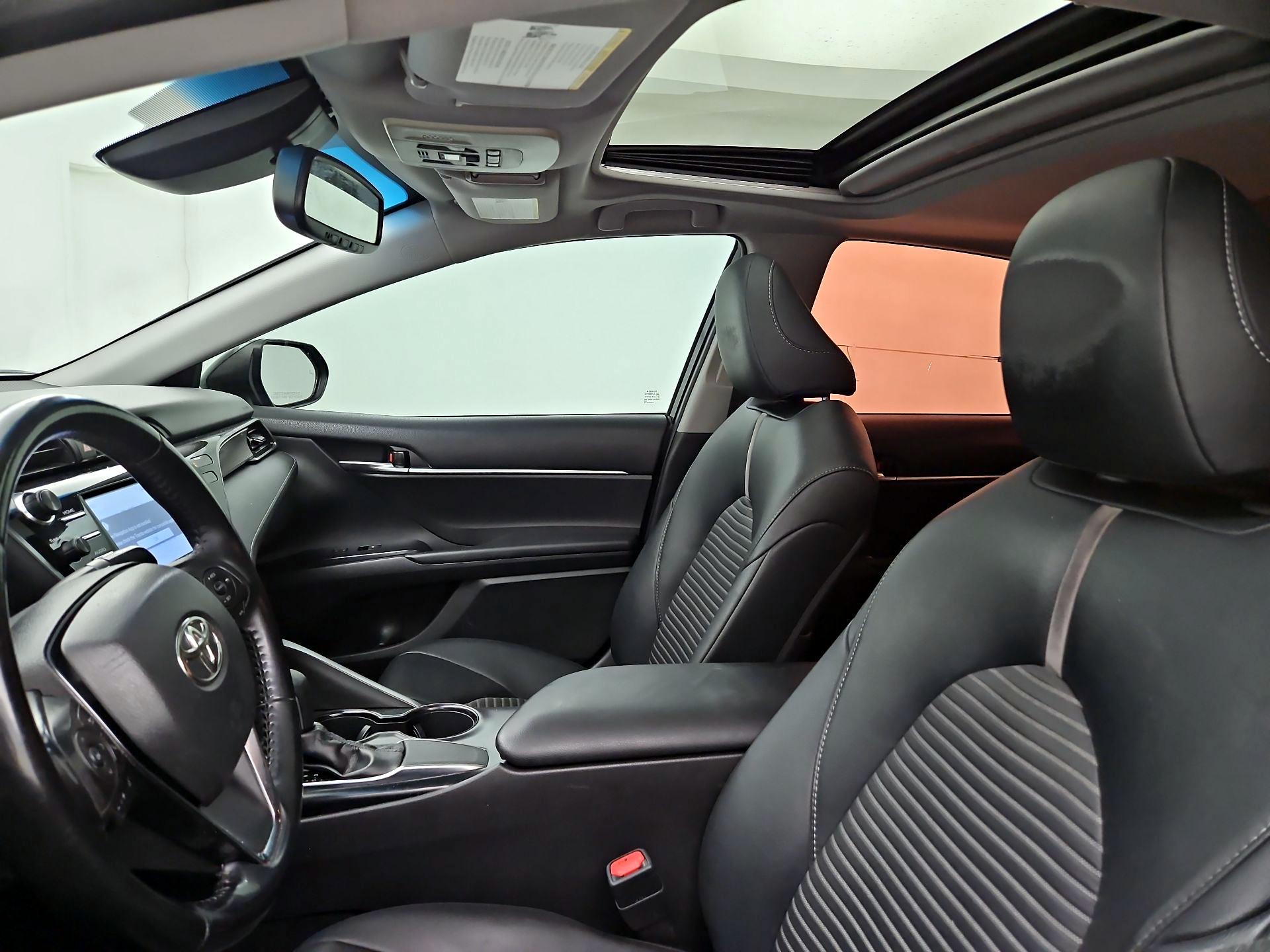 Thumbnail: 2019 Toyota Camry - 19