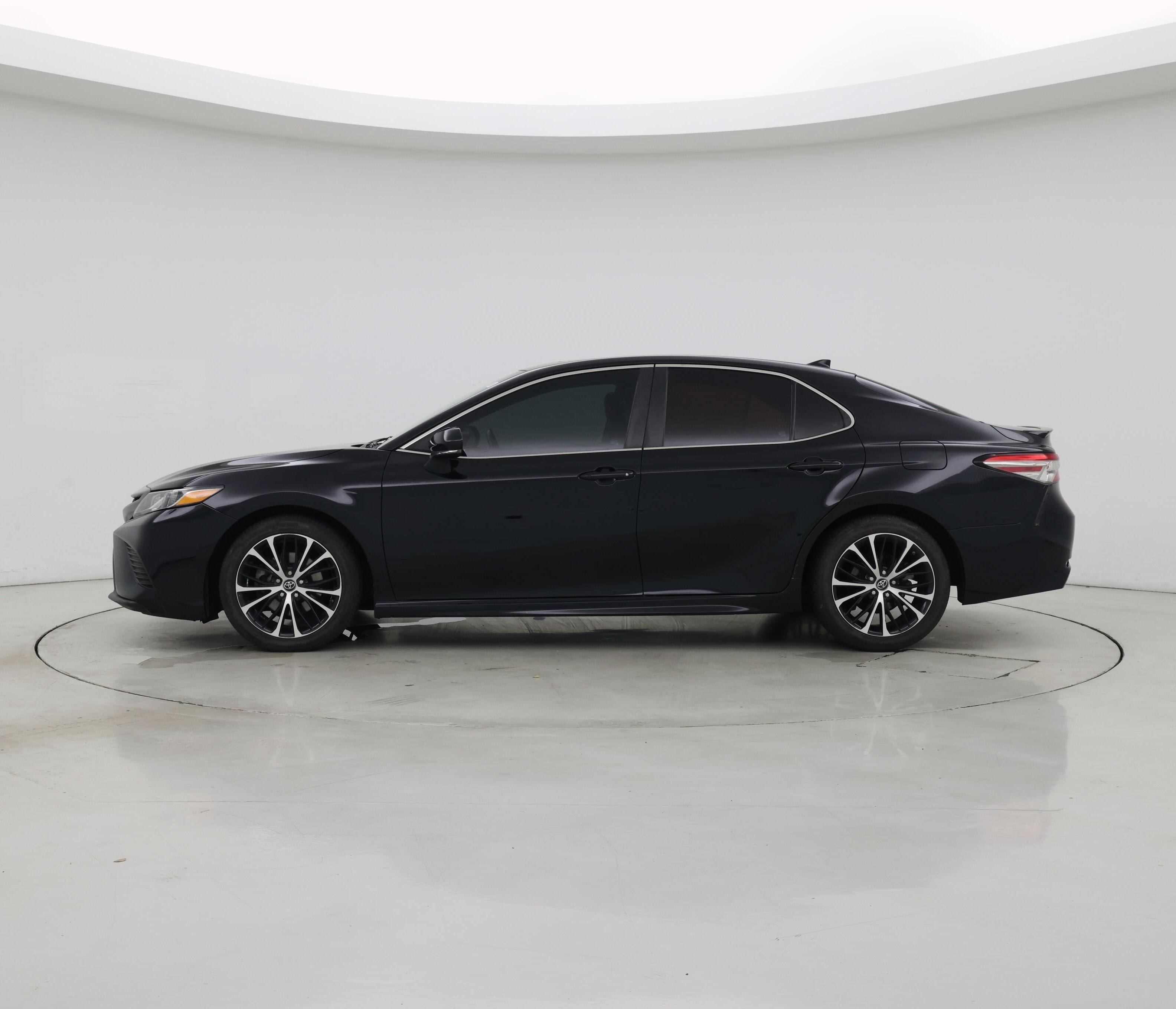 Thumbnail: 2019 Toyota Camry - 3