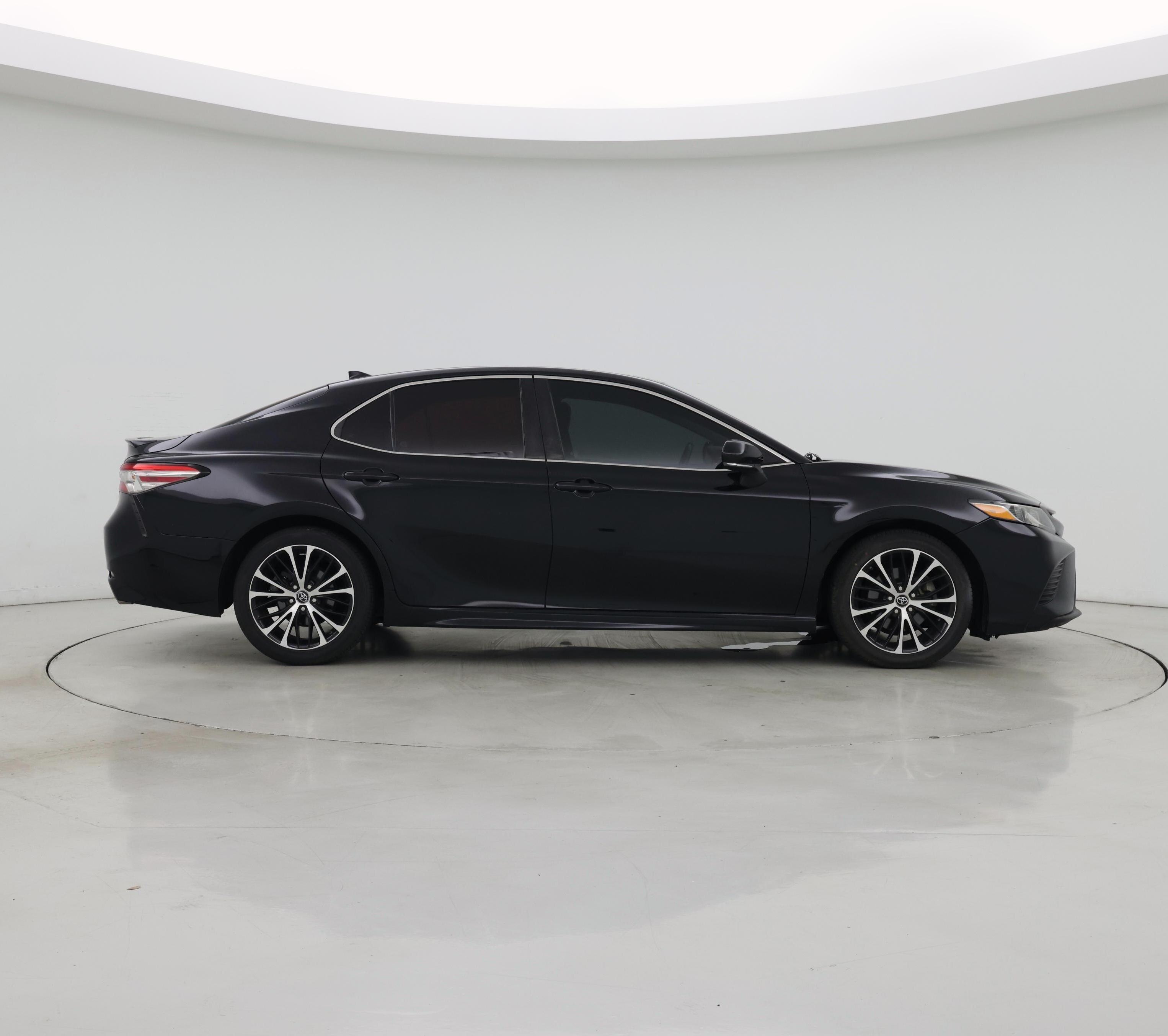 Thumbnail: 2019 Toyota Camry - 7