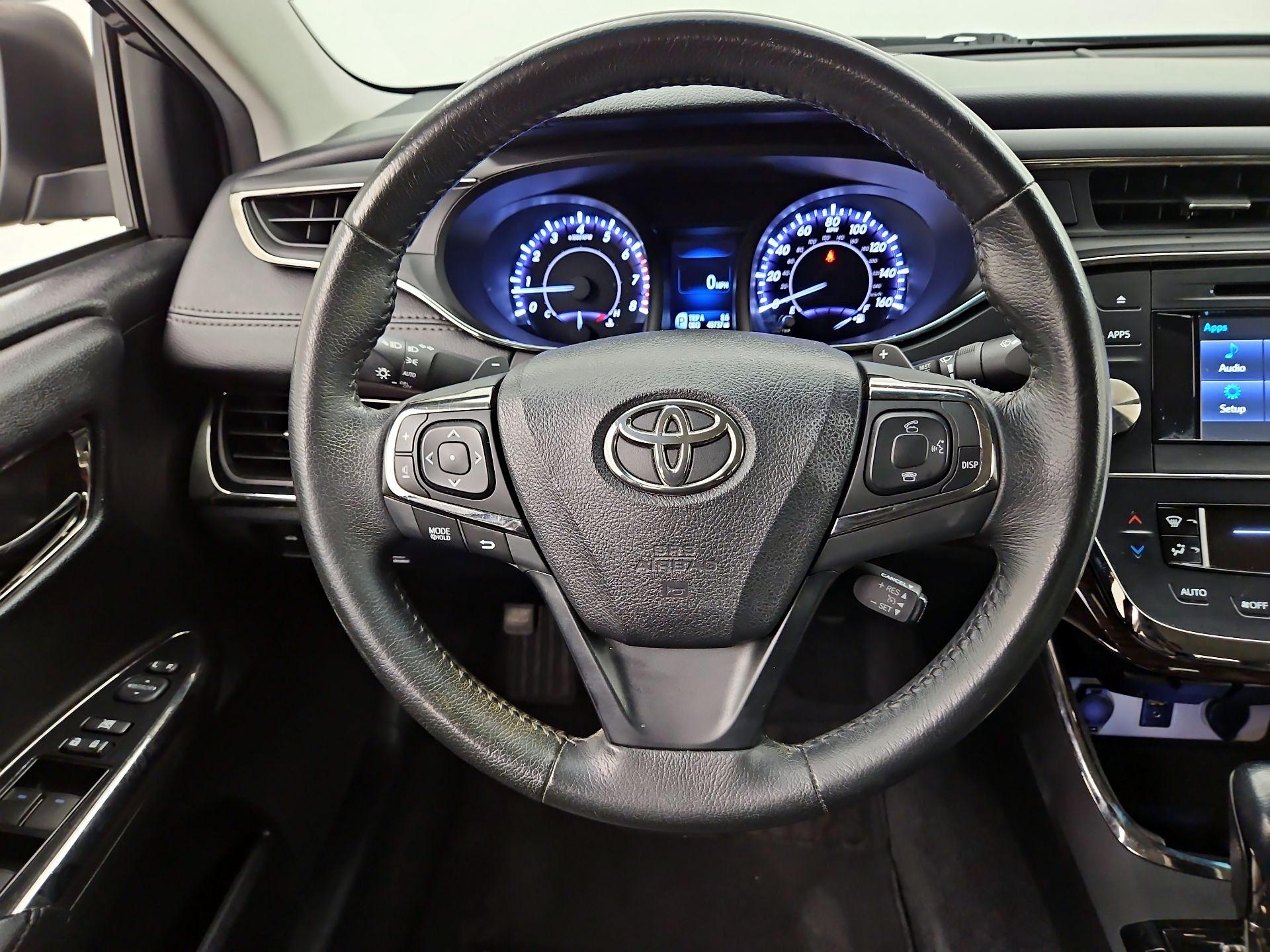 Thumbnail: 2015 Toyota Avalon - 10