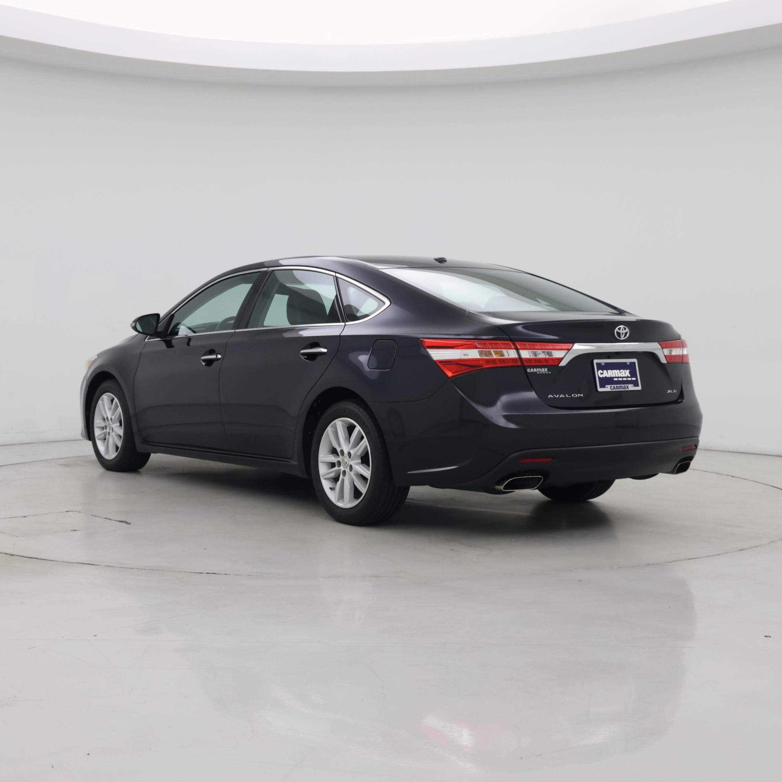 Thumbnail: 2015 Toyota Avalon - 2