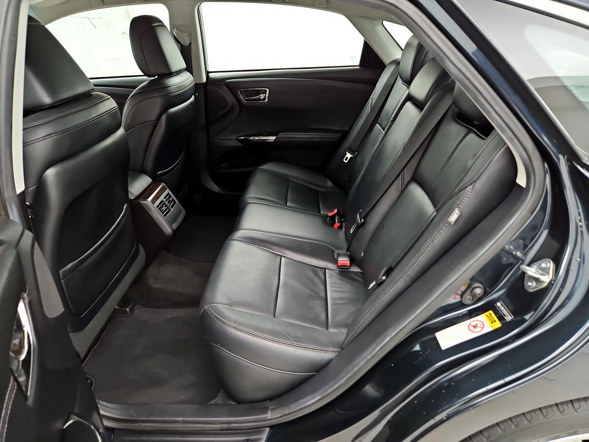 Thumbnail: 2015 Toyota Avalon - 19