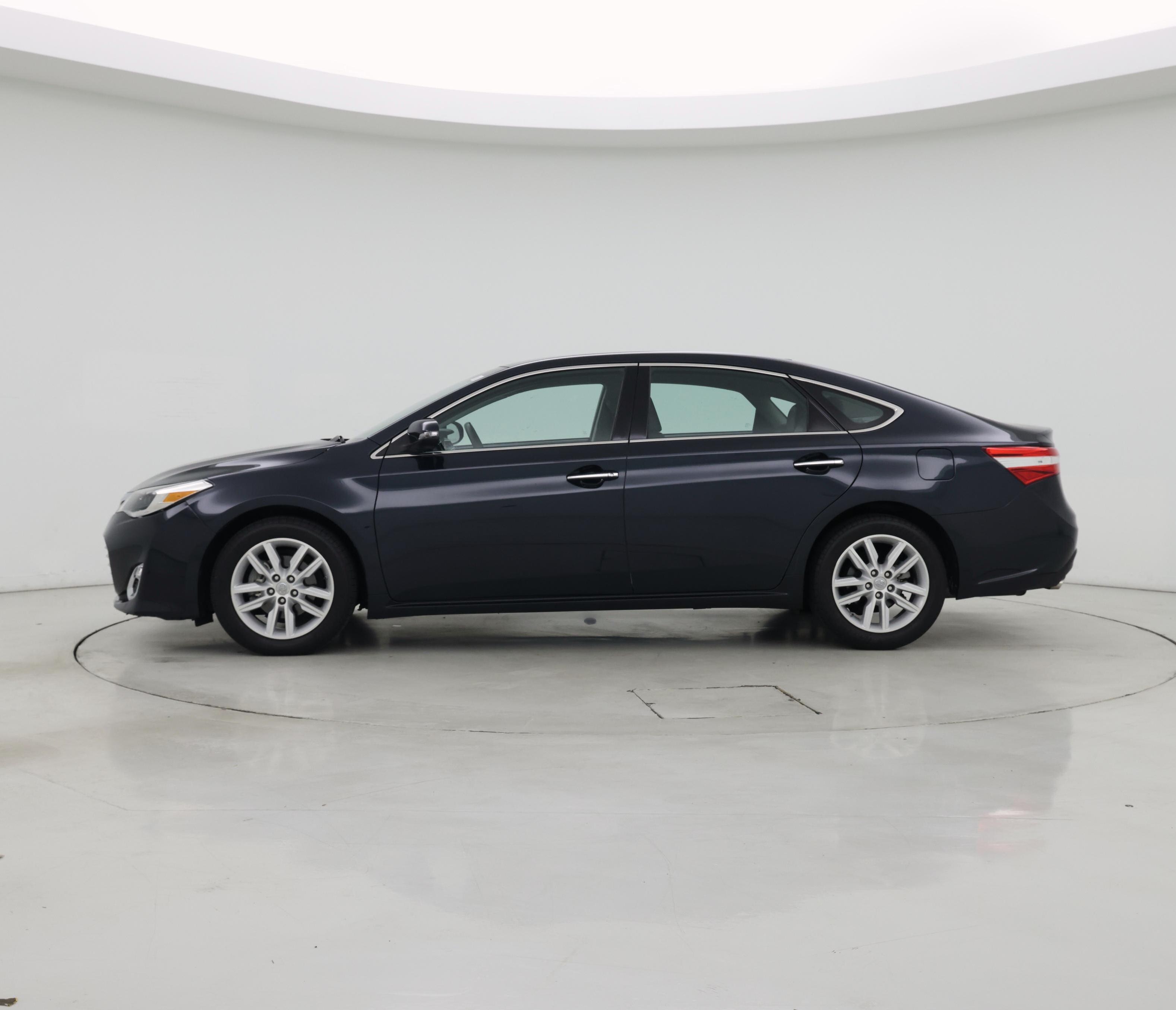 Thumbnail: 2015 Toyota Avalon - 3
