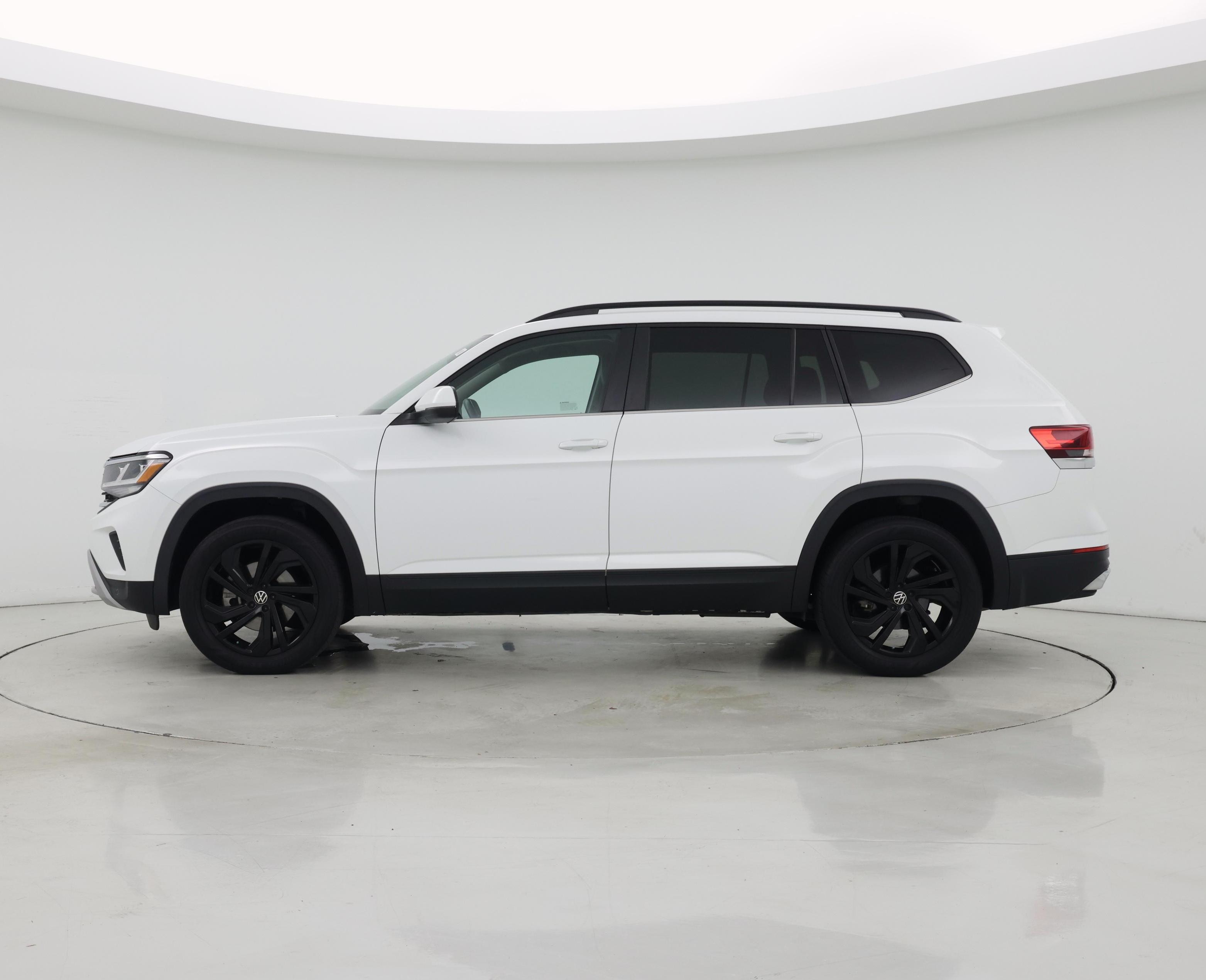 Thumbnail: 2022 Volkswagen Atlas - 3