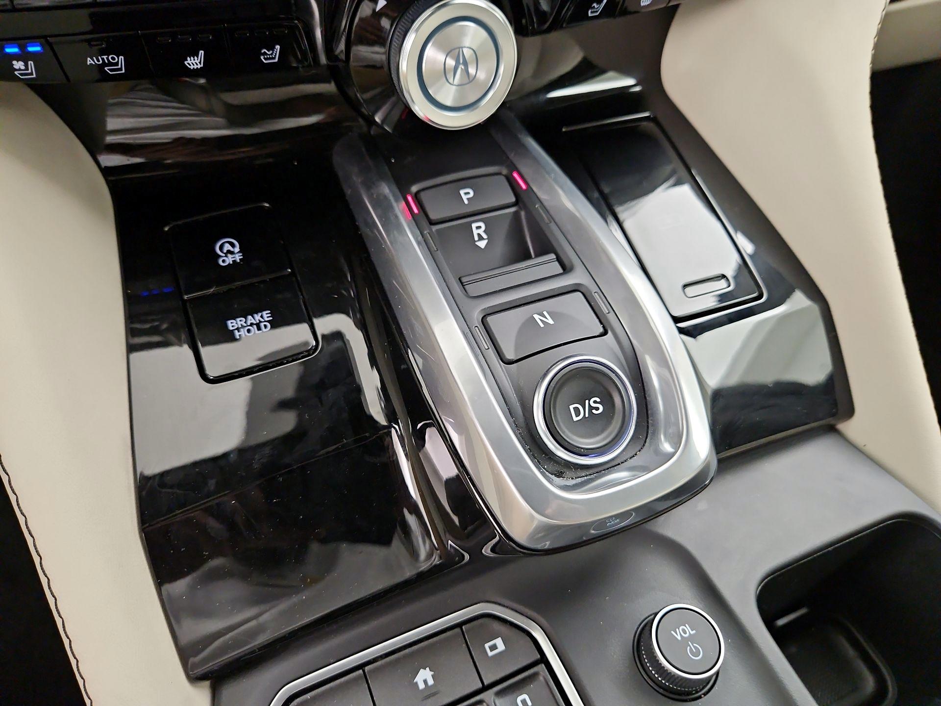 Thumbnail: 2022 Acura MDX - 16