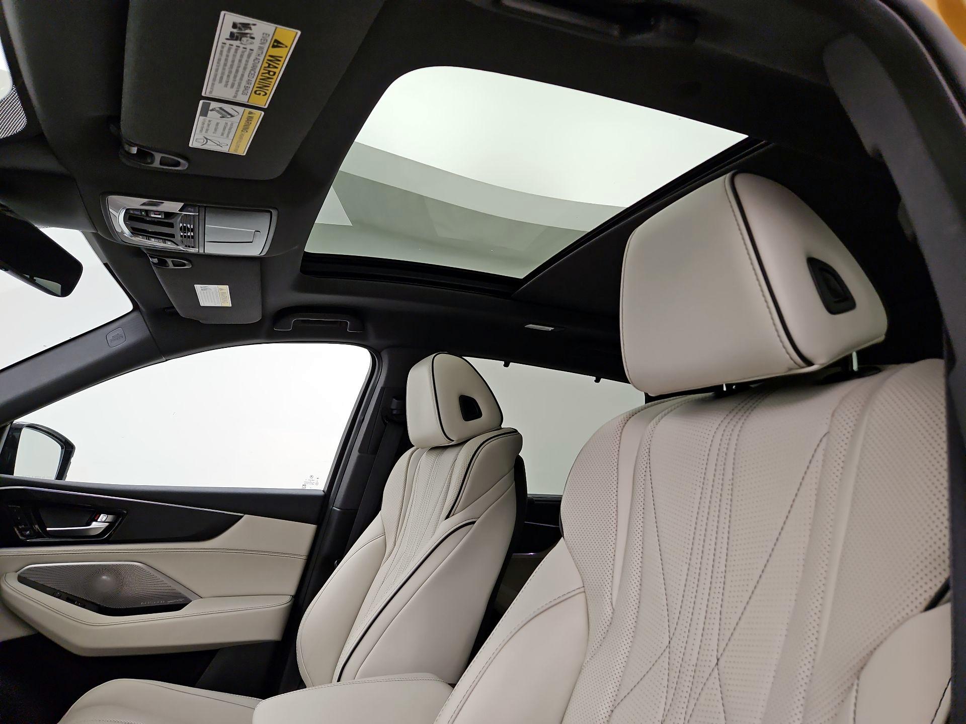 Thumbnail: 2022 Acura MDX - 18
