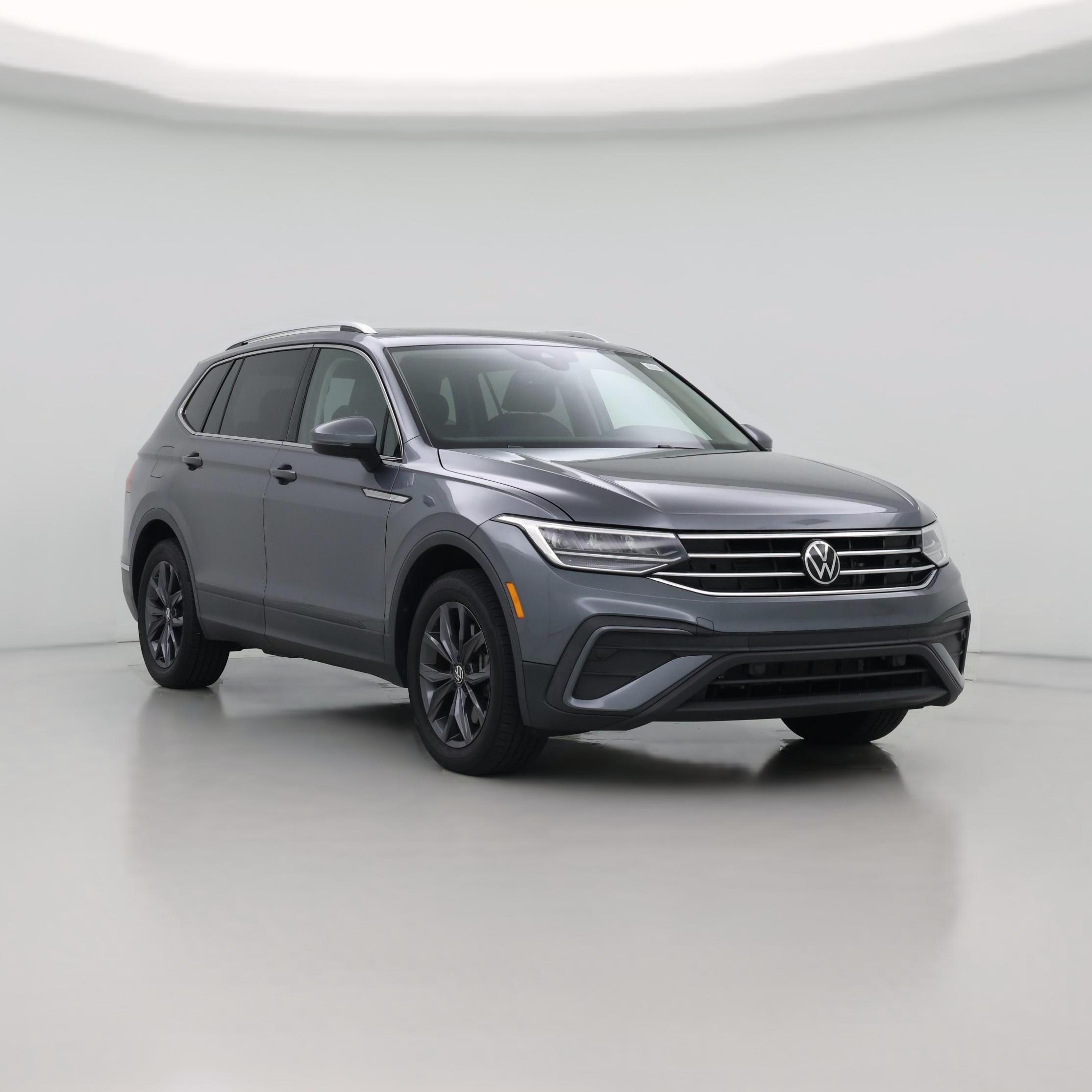 Thumbnail: 2022 Volkswagen Tiguan - 1
