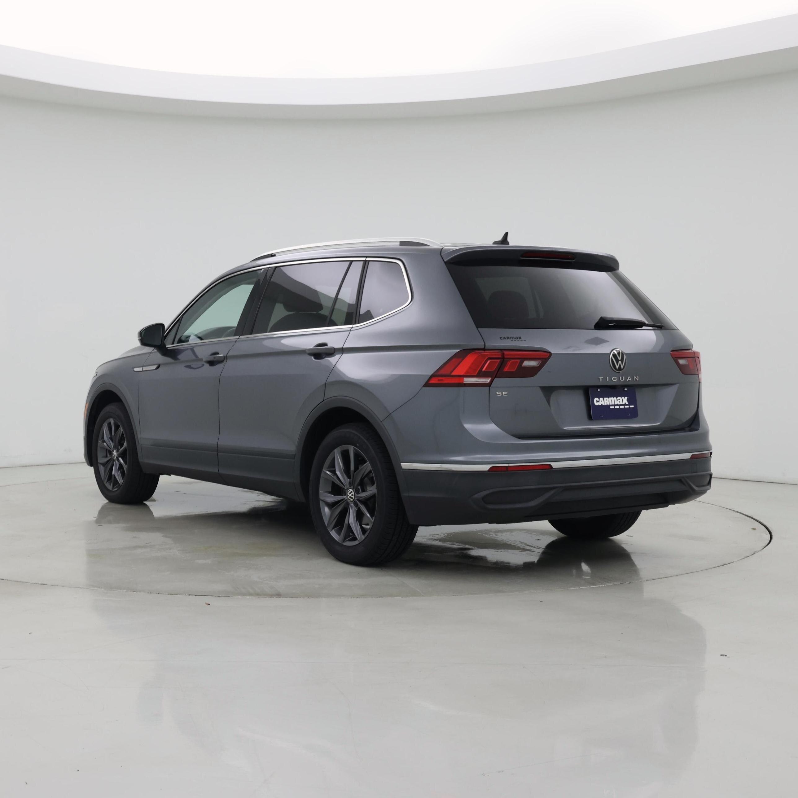 Thumbnail: 2022 Volkswagen Tiguan - 2