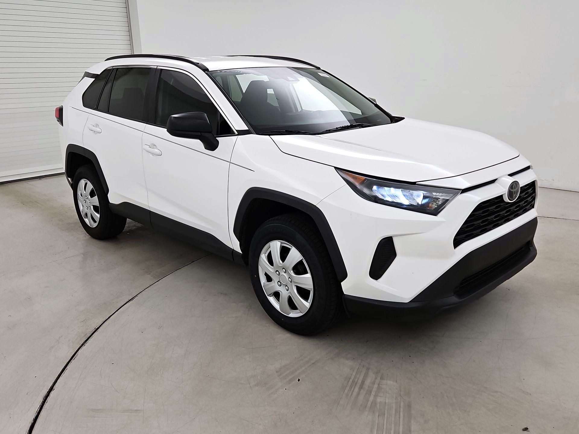 Thumbnail: 2020 Toyota RAV4 - 1