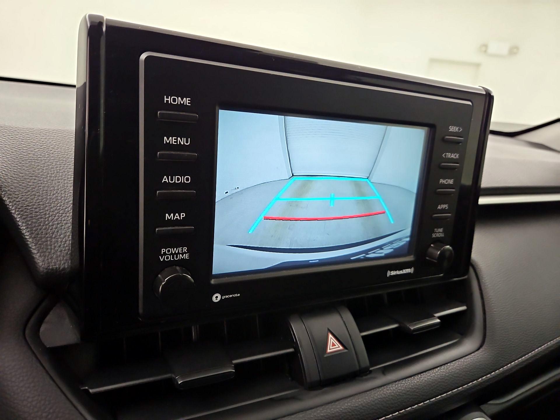 Thumbnail: 2020 Toyota RAV4 - 12
