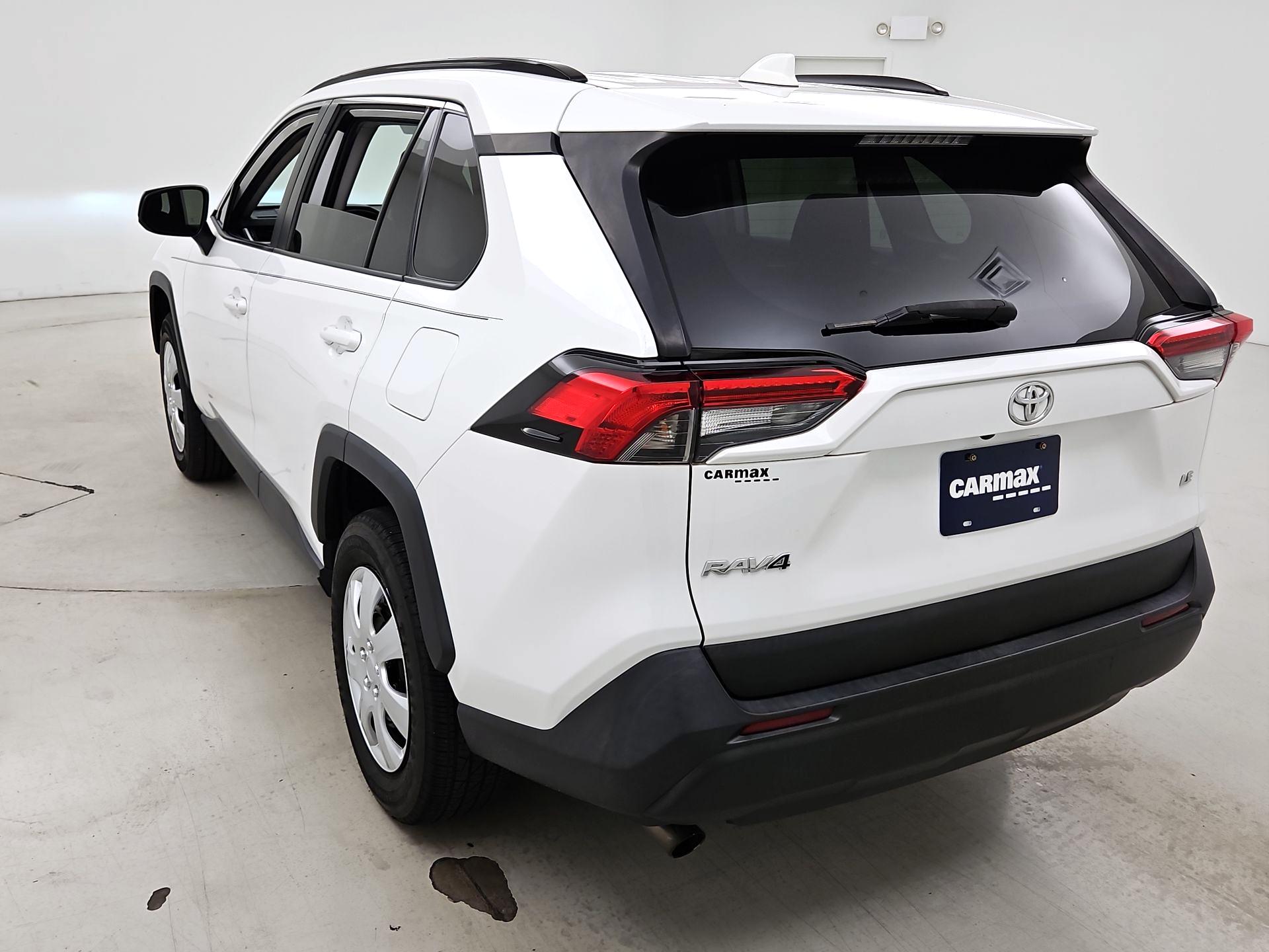 Thumbnail: 2020 Toyota RAV4 - 7