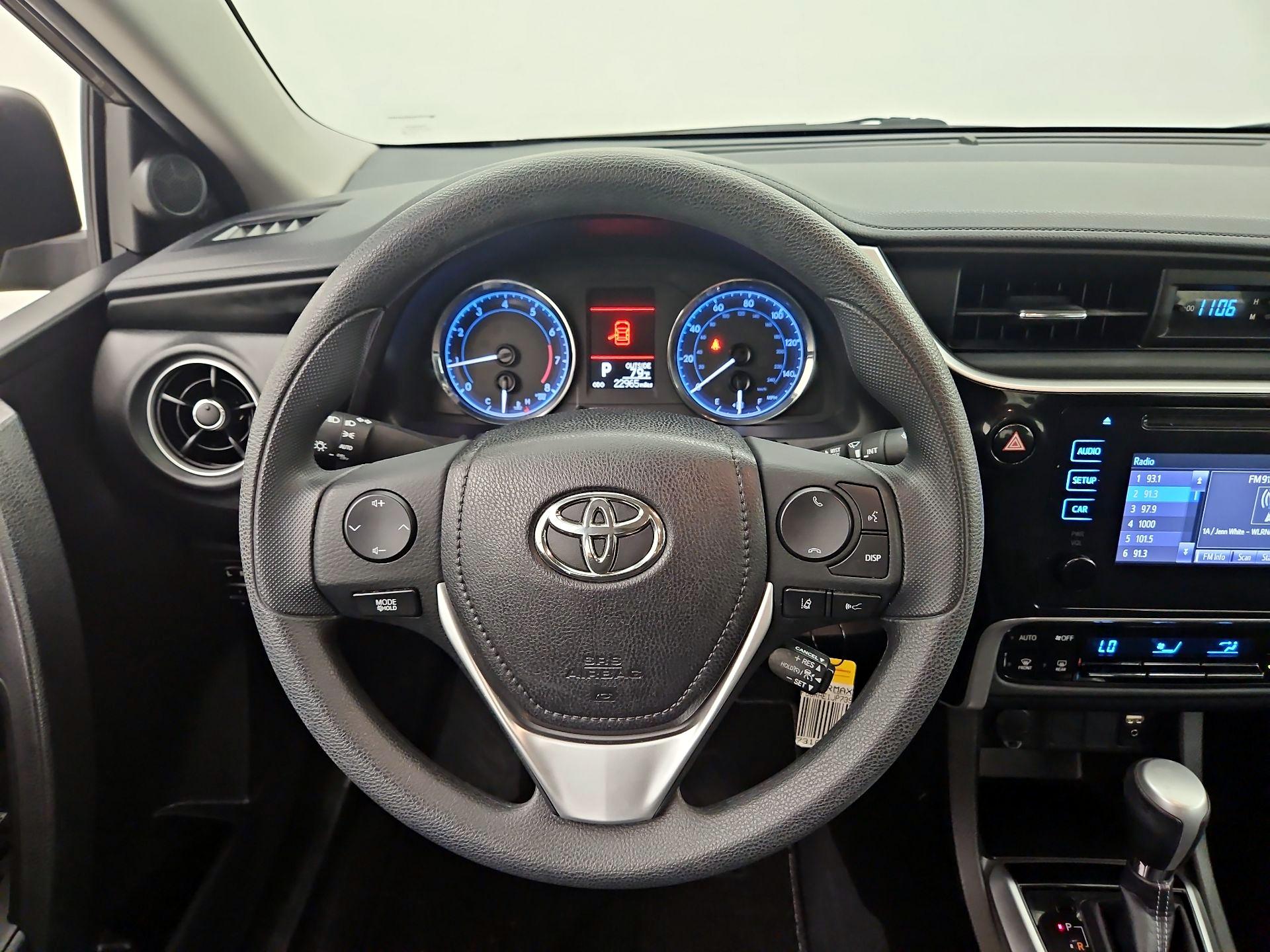 Thumbnail: 2018 Toyota Corolla - 10