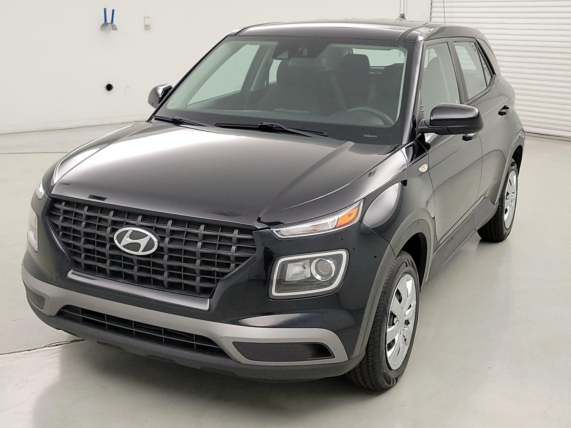 Thumbnail: 2020 Hyundai Venue - 3